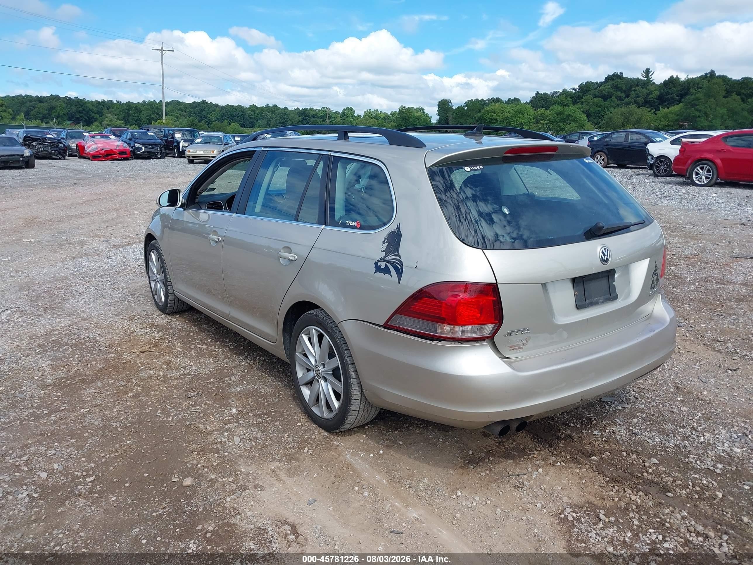 2013 Volkswagen Jetta Sportwagen 2.5l Se Beige vin: 3VWPP7AJ1DM605378