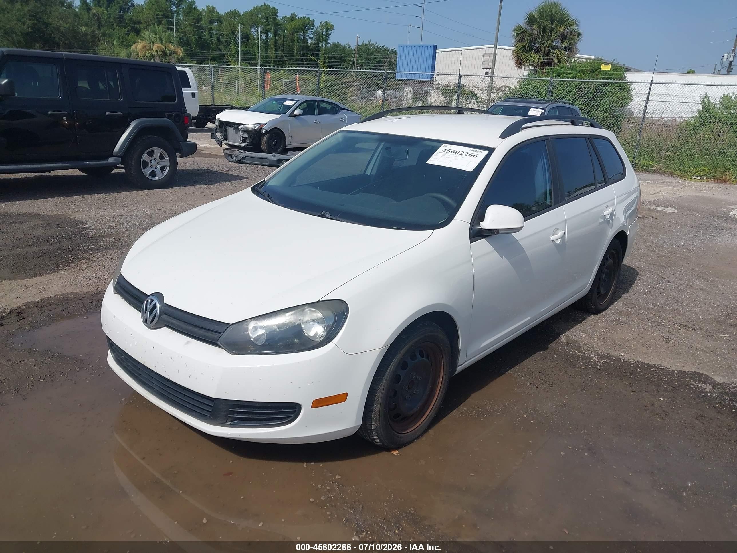 2013 Volkswagen Jetta Sportwagen 2.5l S White vin: 3VWPP7AJ2DM629804