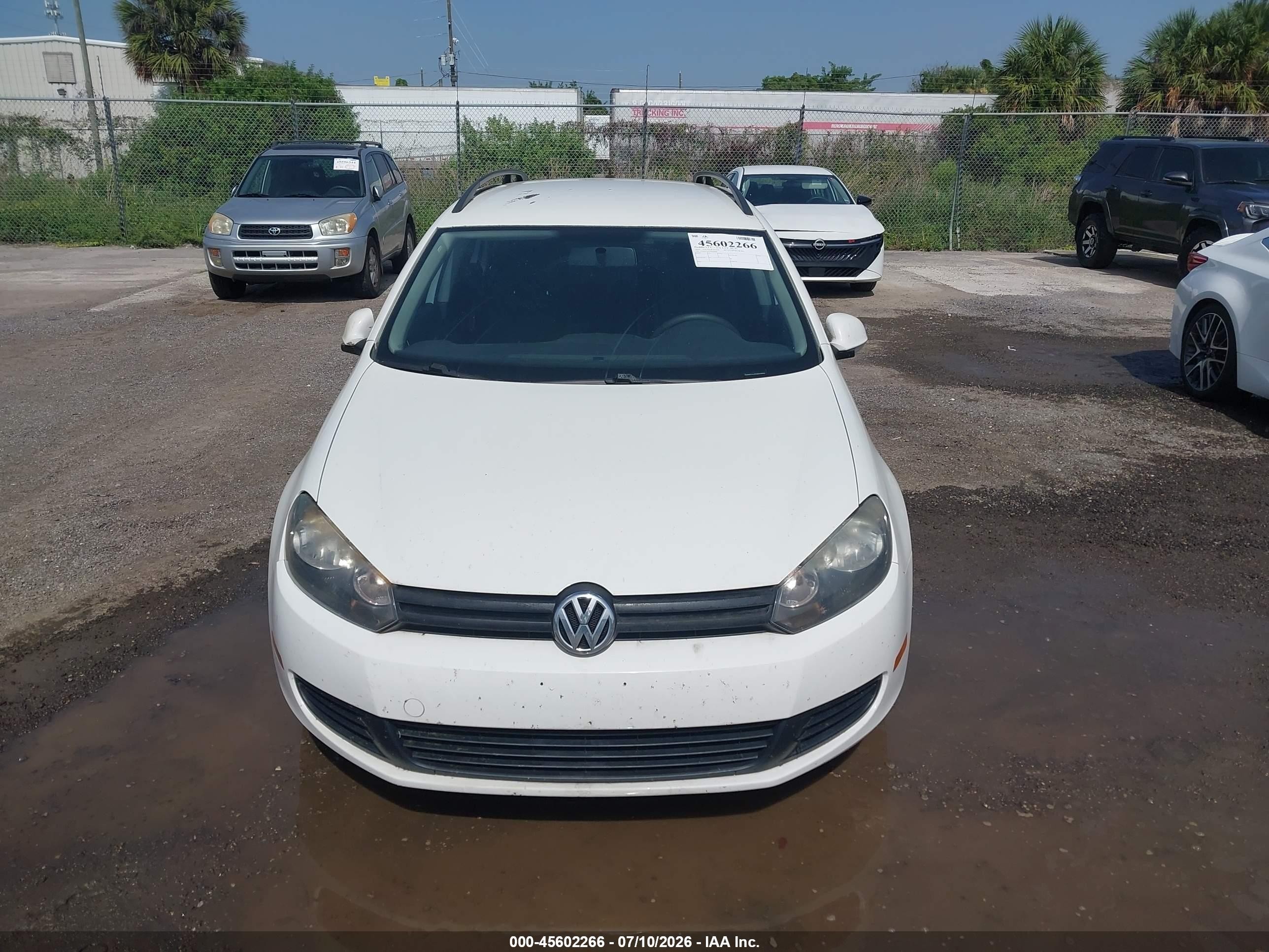 2013 Volkswagen Jetta Sportwagen 2.5l S White vin: 3VWPP7AJ2DM629804