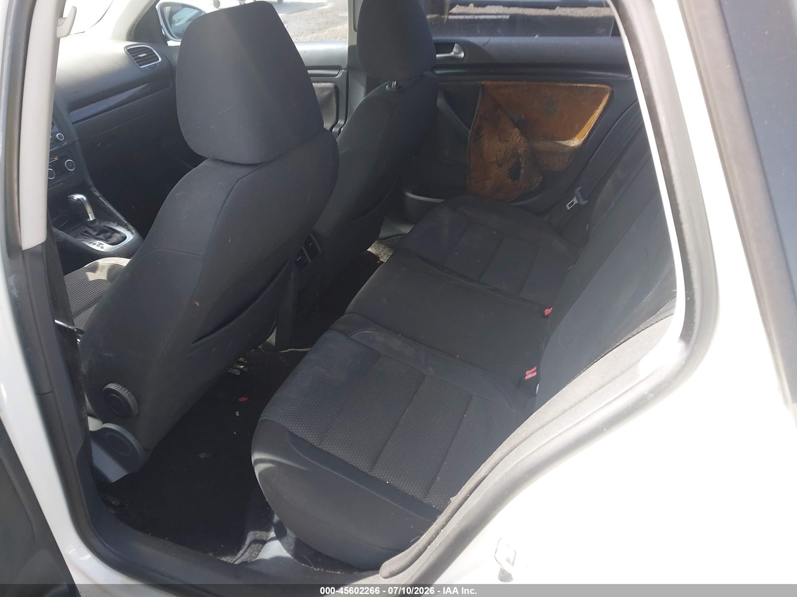 2013 Volkswagen Jetta Sportwagen 2.5l S White vin: 3VWPP7AJ2DM629804