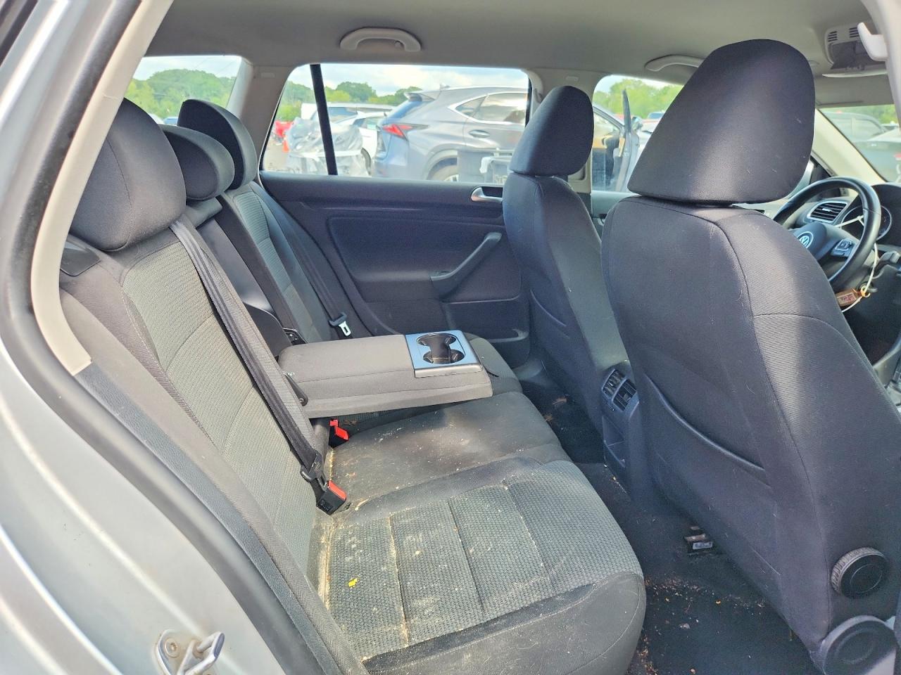 2013 Volkswagen Jetta S Silver vin: 3VWPP7AJ2DM632489