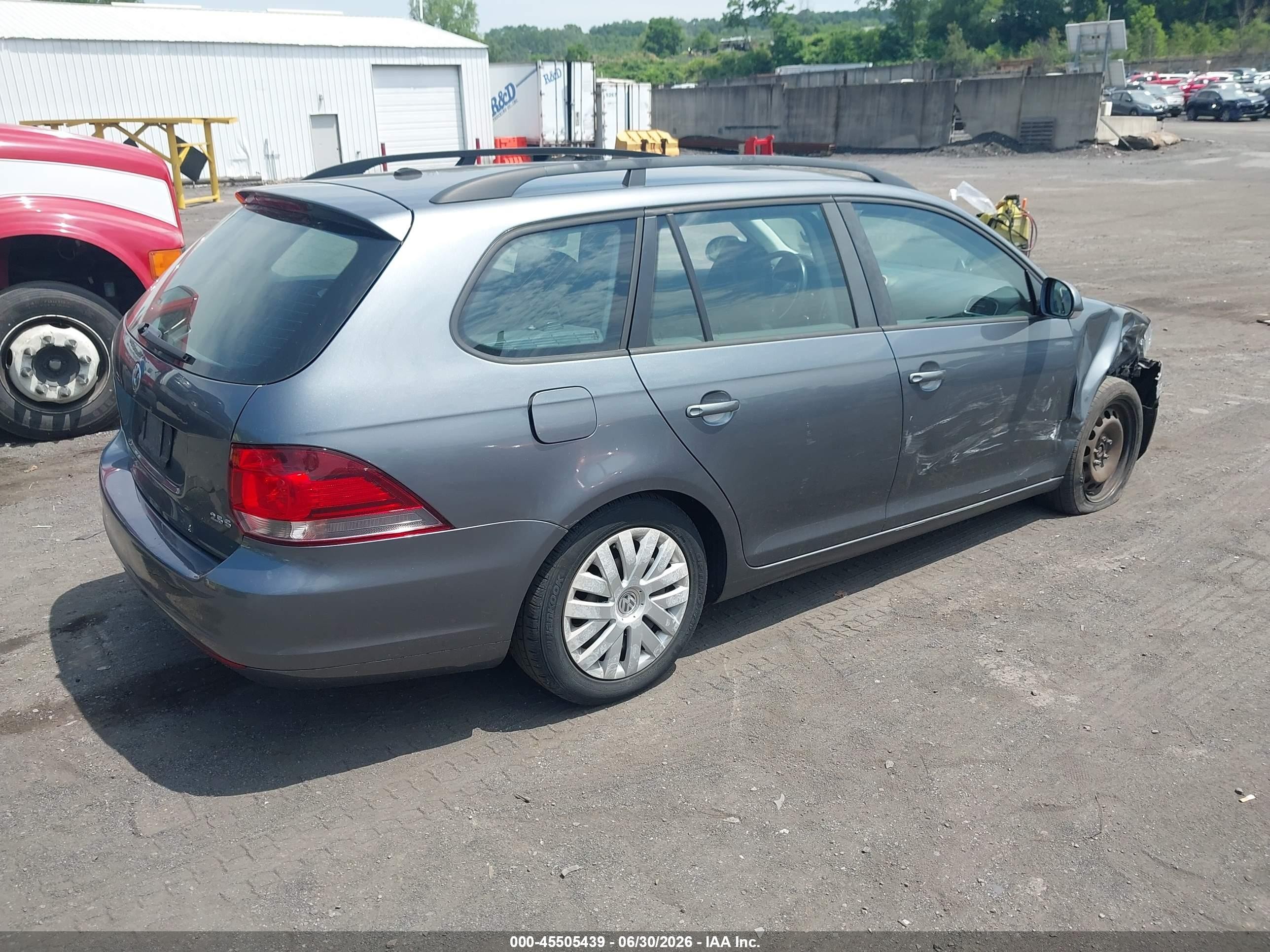 2013 Volkswagen Jetta Sportwagen 2.5l S Gray vin: 3VWPP7AJ2DM652614