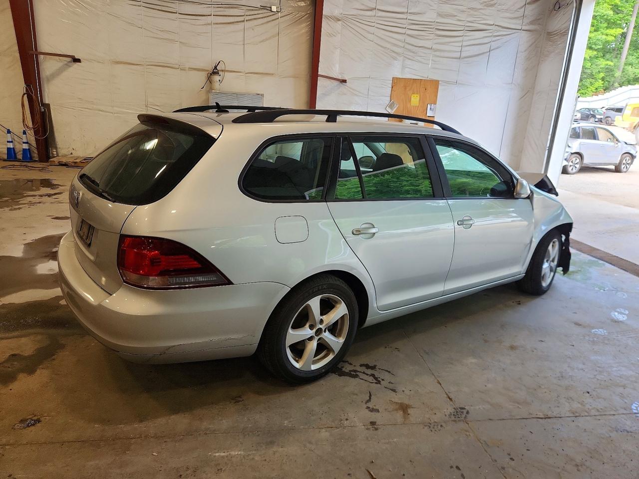 2013 Volkswagen Jetta S Silver vin: 3VWPP7AJ3DM666537