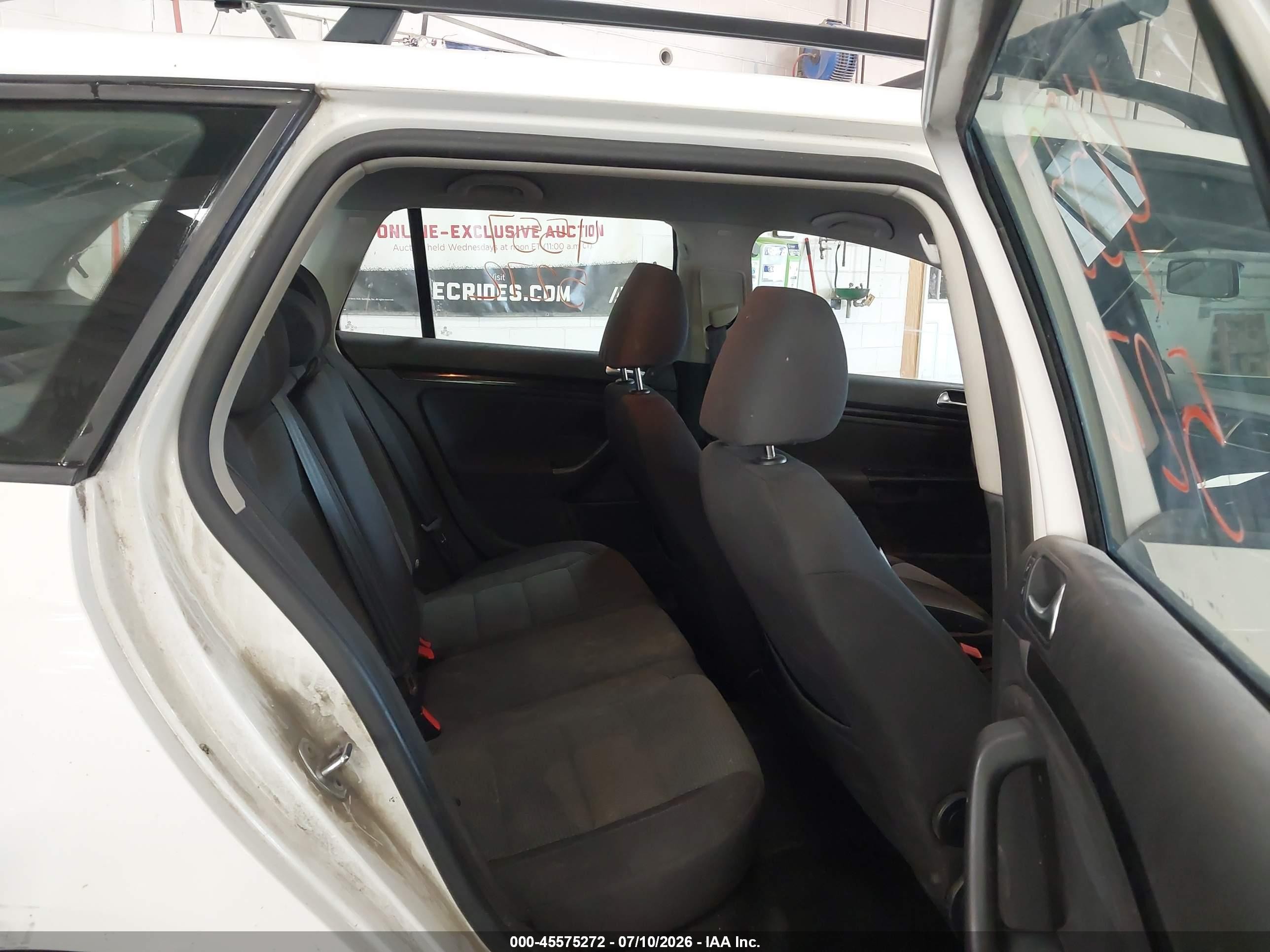 2012 Volkswagen Jetta Sportwagen 2.5l S White vin: 3VWPP7AJ7CM604802