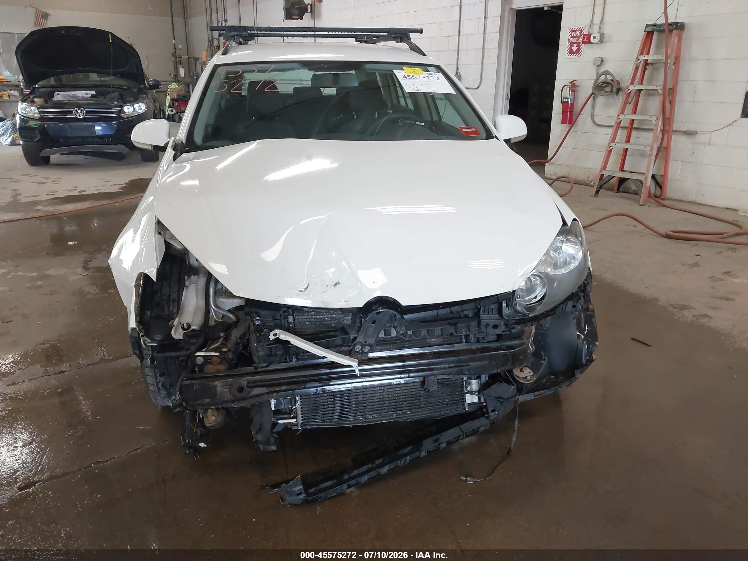 2012 Volkswagen Jetta Sportwagen 2.5l S White vin: 3VWPP7AJ7CM604802