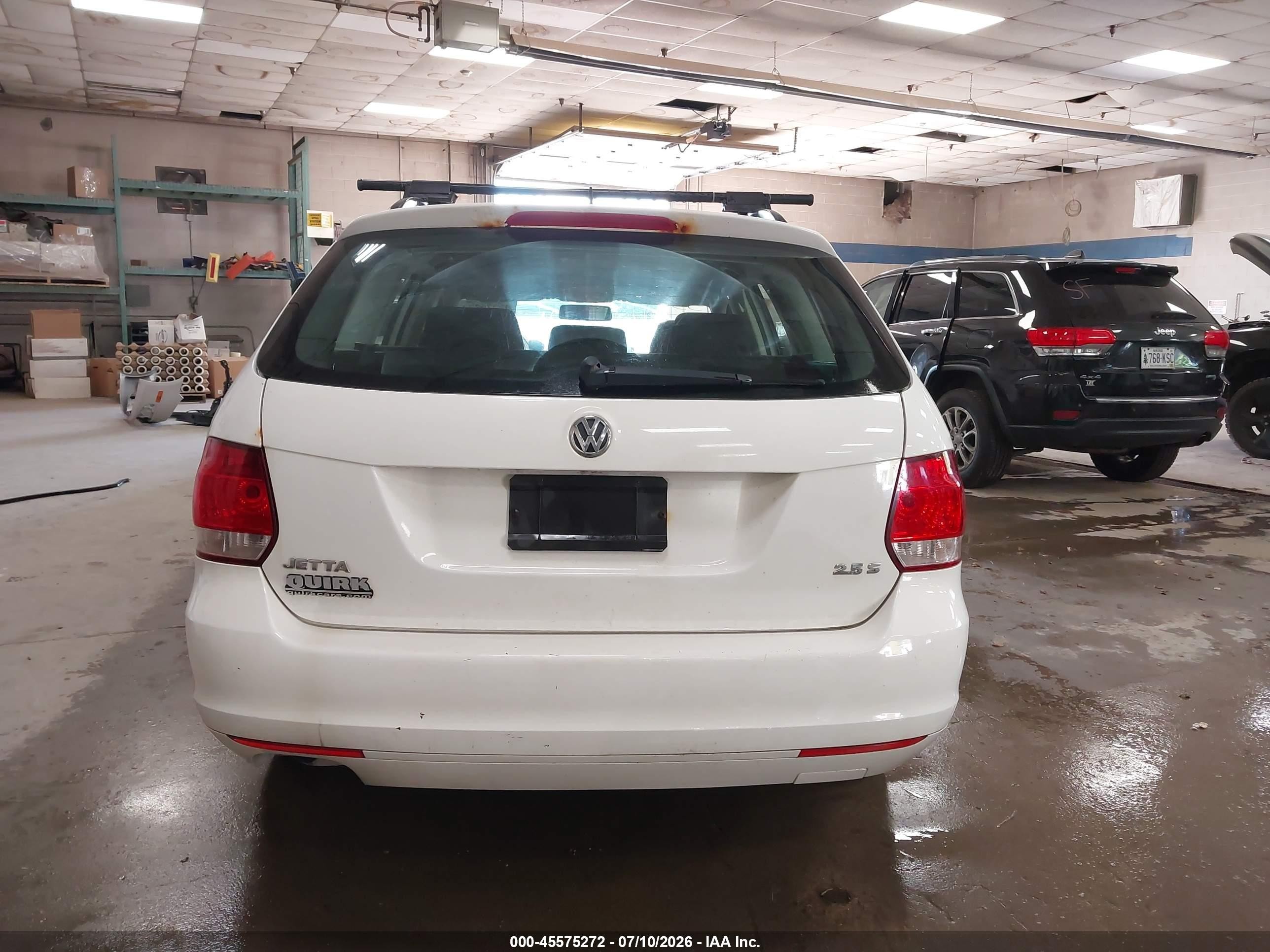 2012 Volkswagen Jetta Sportwagen 2.5l S White vin: 3VWPP7AJ7CM604802