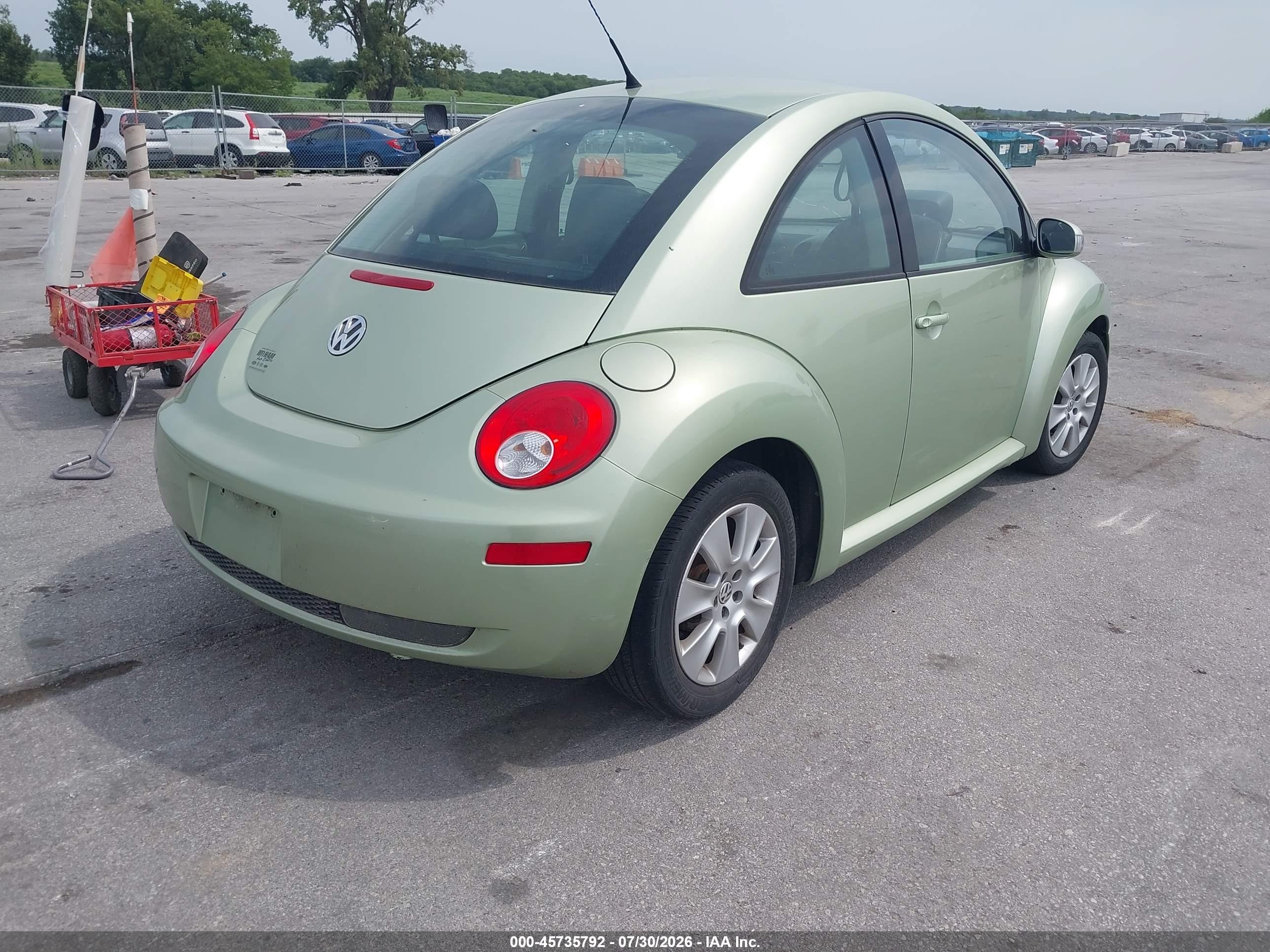 2008 Volkswagen New Beetle S Green vin: 3VWPW31C08M514055