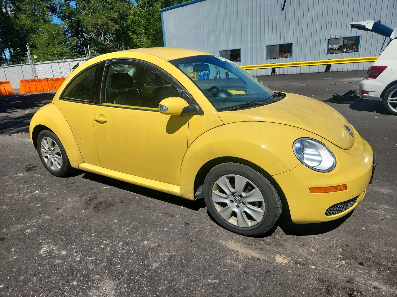 2009 Volkswagen New Beetle S Yellow vin: 3VWPW31C29M503169