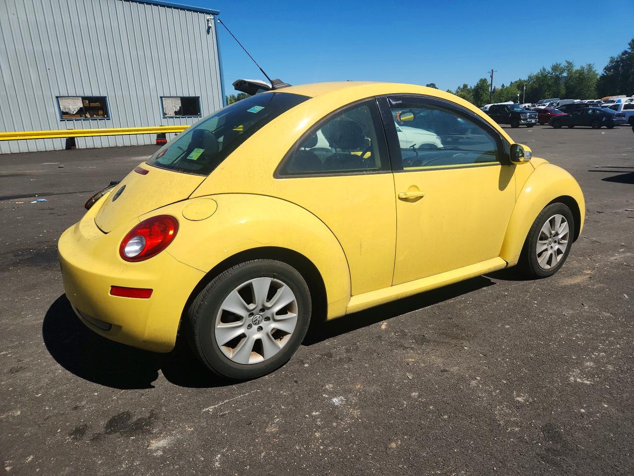 2009 Volkswagen New Beetle S Yellow vin: 3VWPW31C29M503169