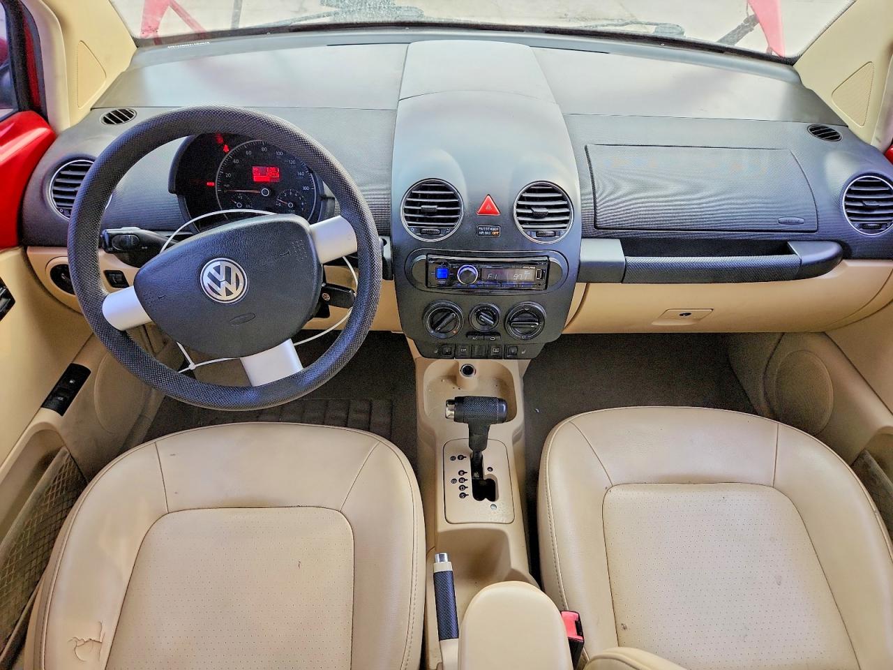 2008 Volkswagen New Beetle S Красный vin: 3VWPW31C38M504605
