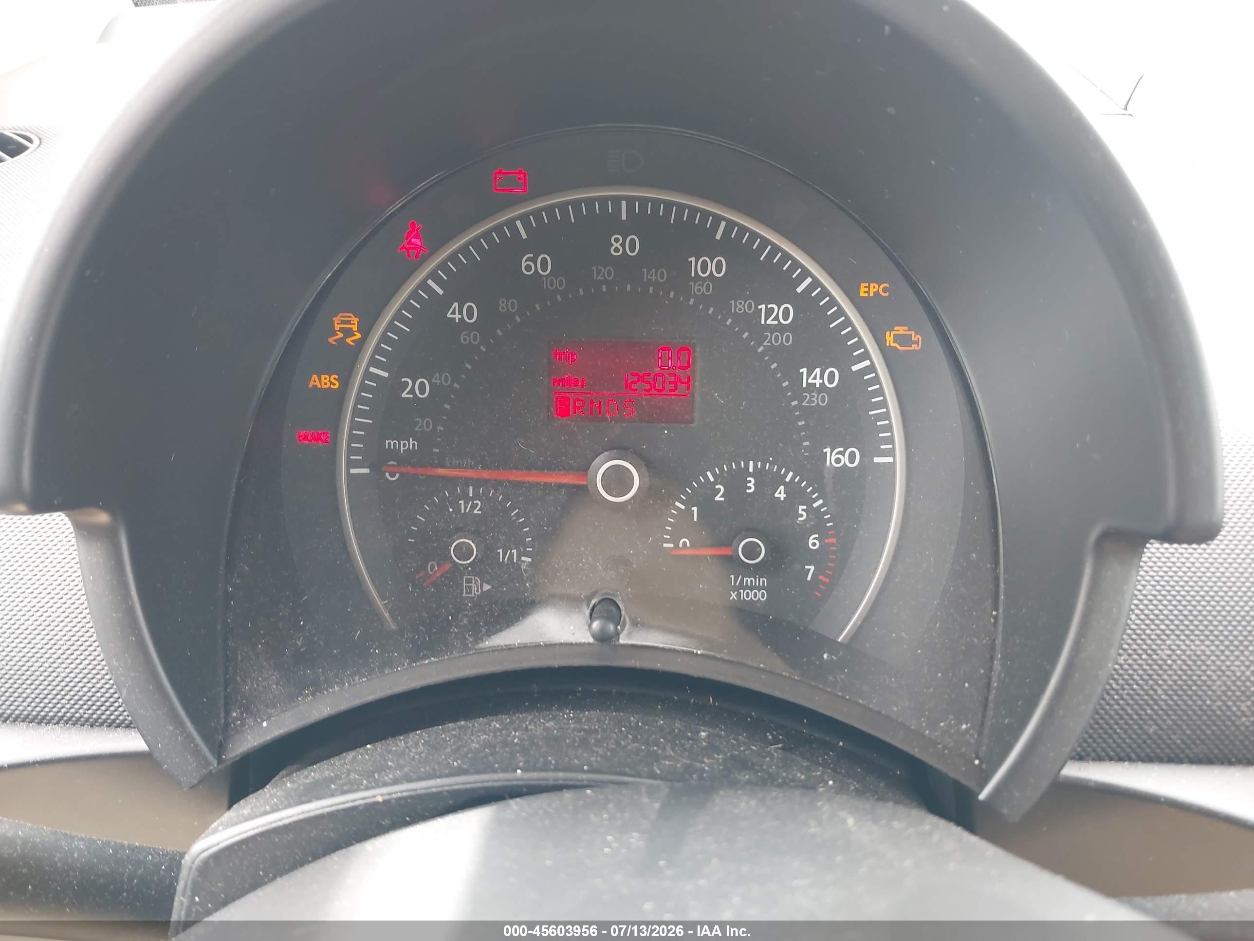 2009 Volkswagen New Beetle 2.5l Красный vin: 3VWPW31C39M515041