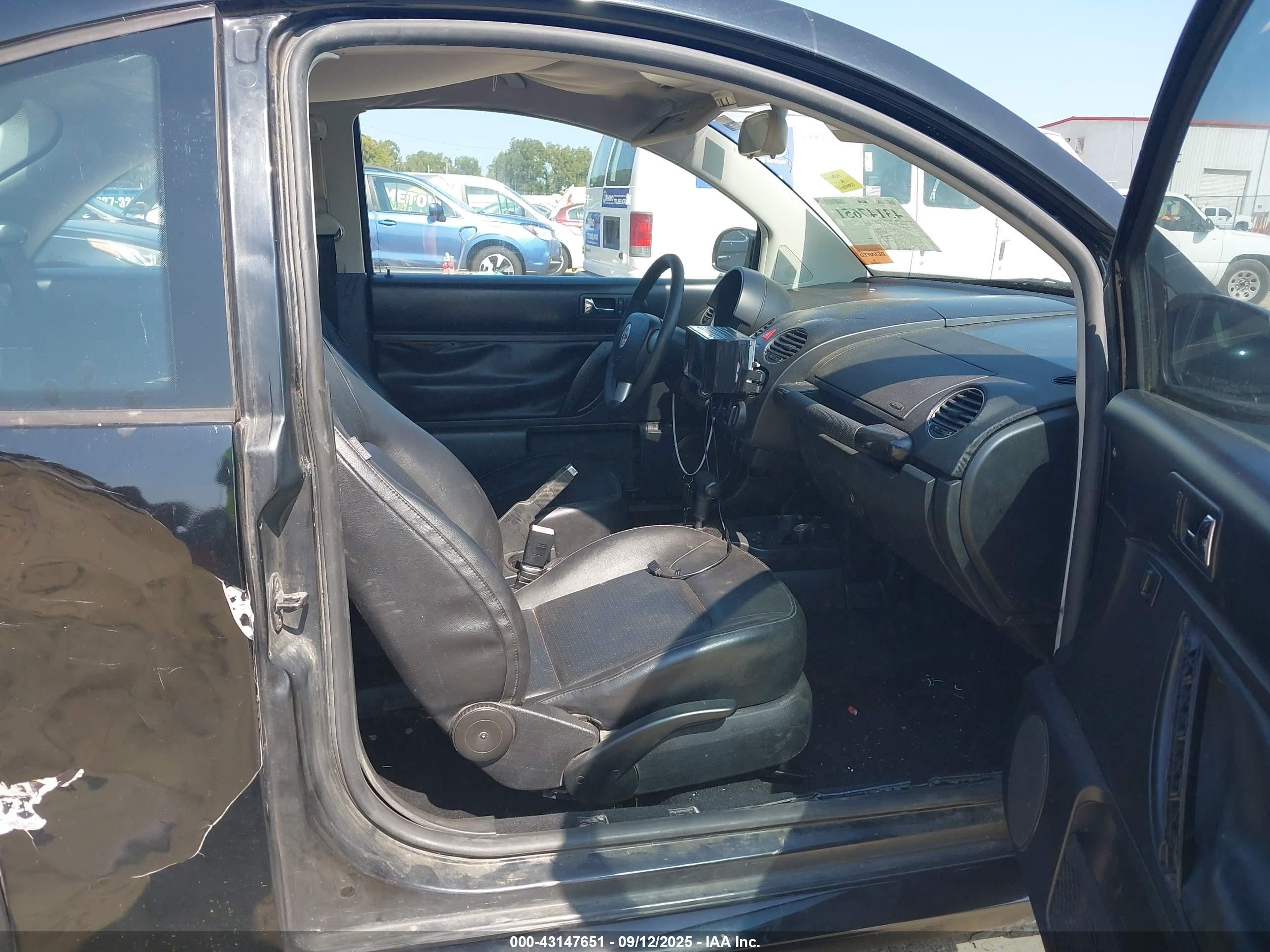 2007 Volkswagen New Beetle 2.5 Black vin: 3VWPW31C47M512937