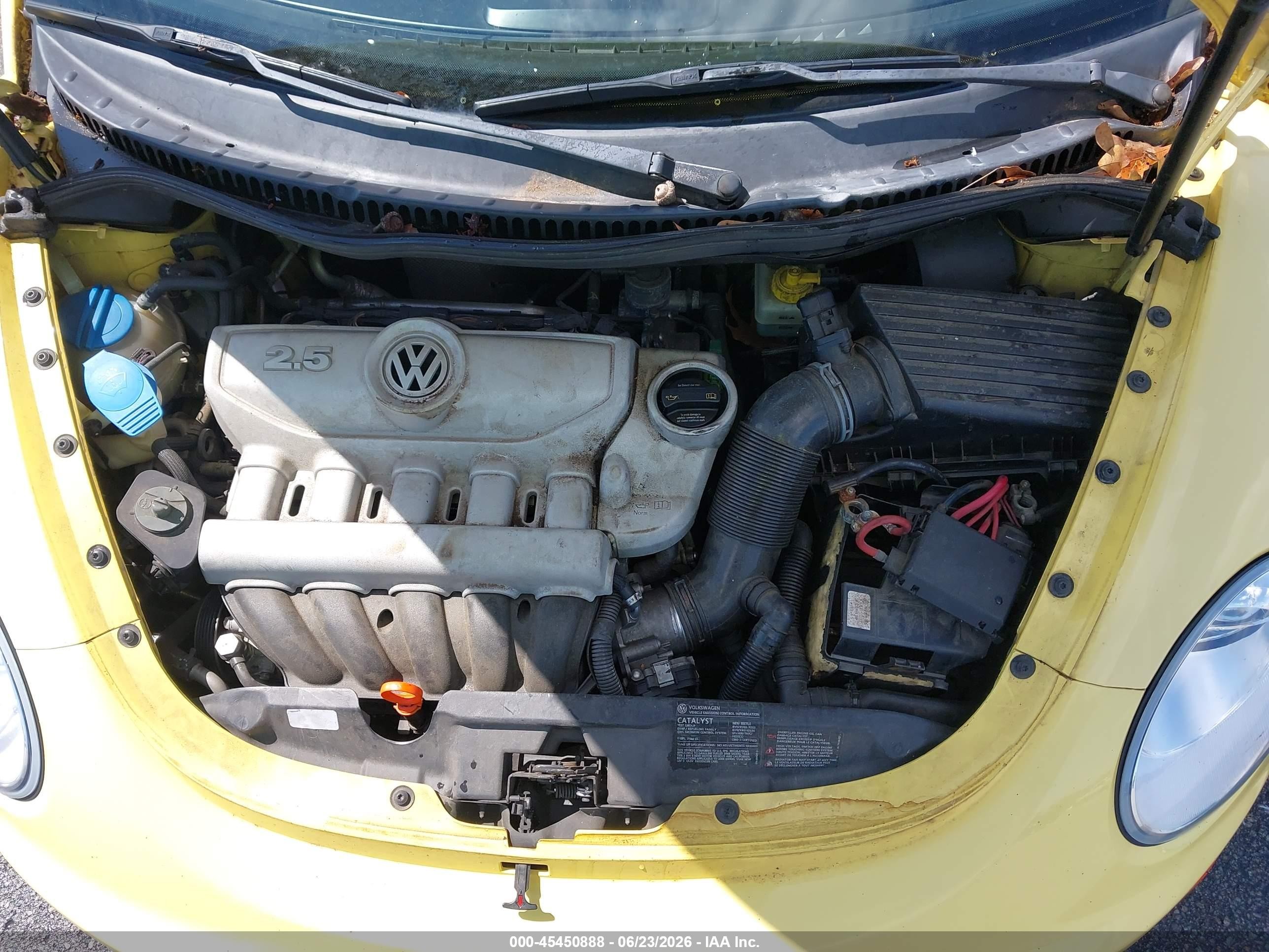 2008 Volkswagen New Beetle S Yellow vin: 3VWPW31C48M501079
