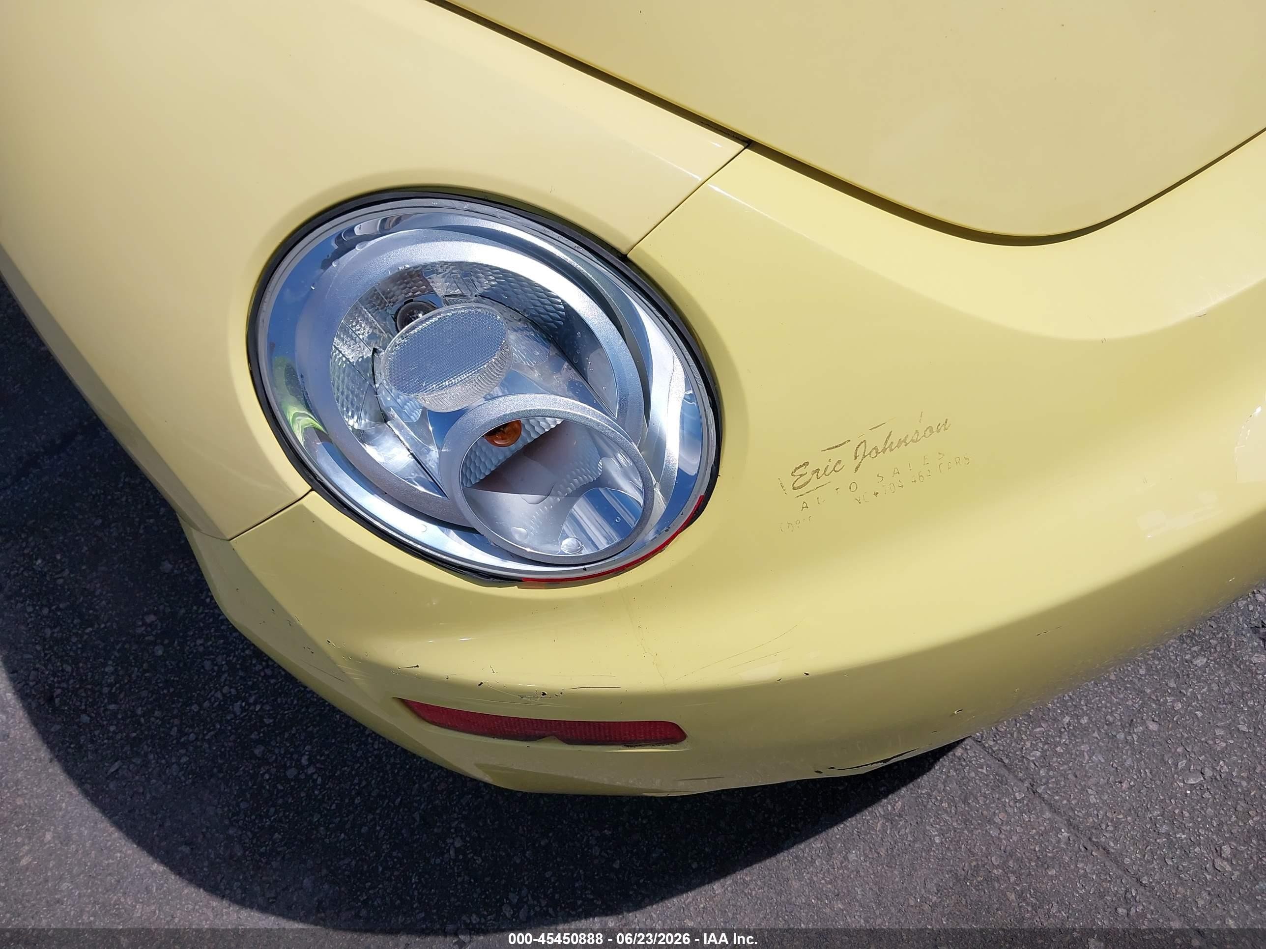2008 Volkswagen New Beetle S Yellow vin: 3VWPW31C48M501079