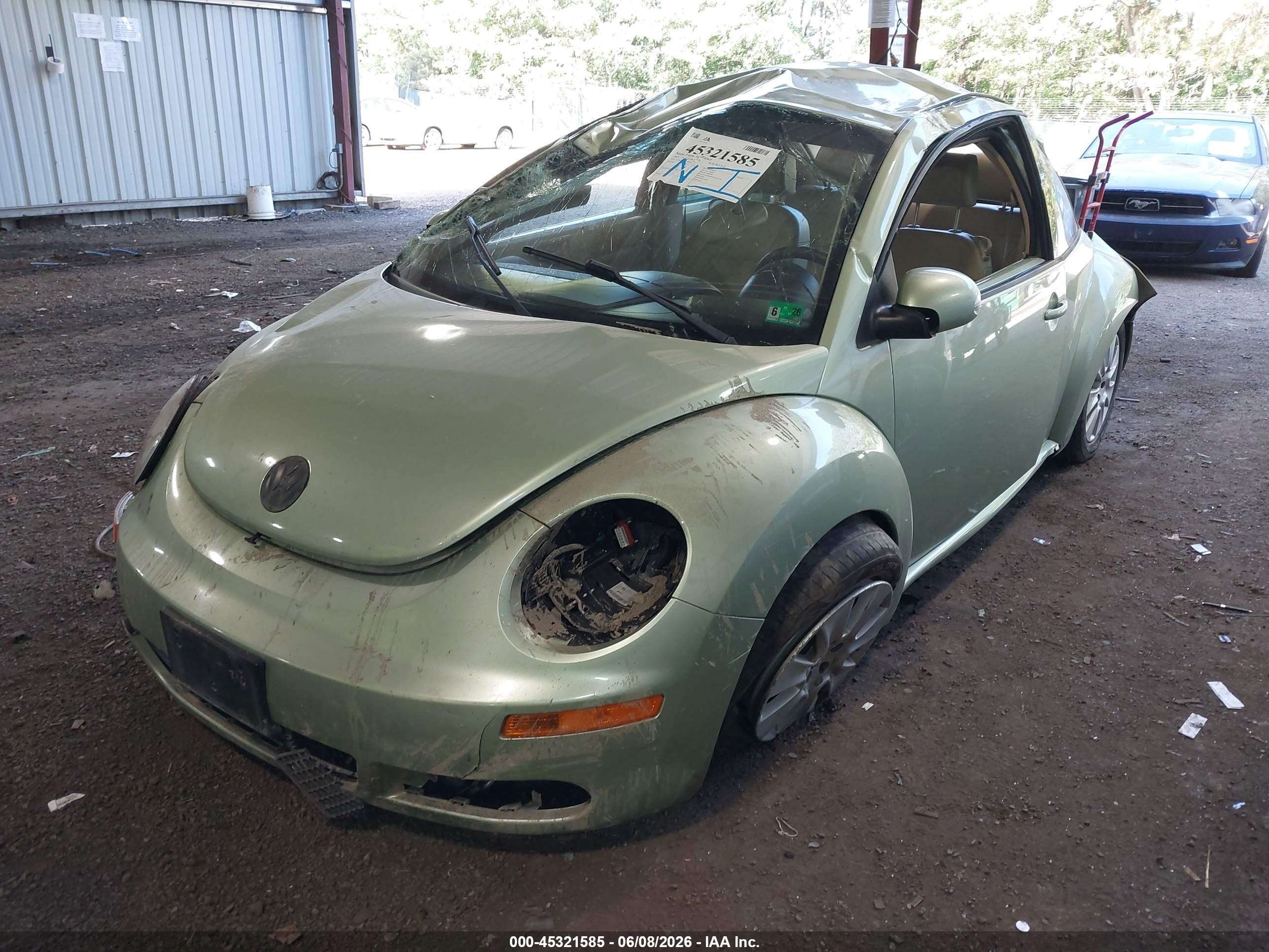 2009 Volkswagen New Beetle 2.5l Green vin: 3VWPW31C49M503853