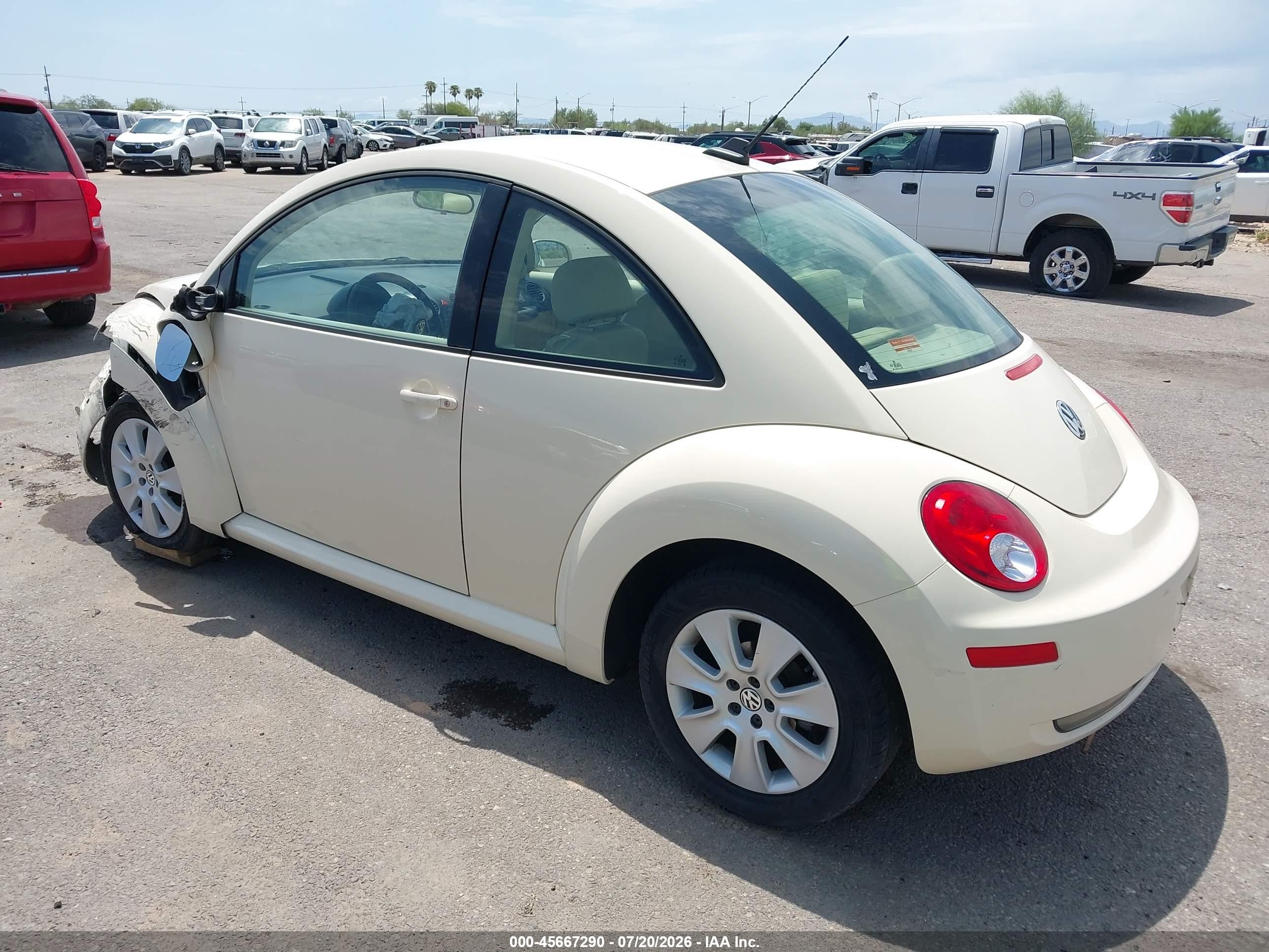 2008 Volkswagen New Beetle S Cream vin: 3VWPW31C58M524130