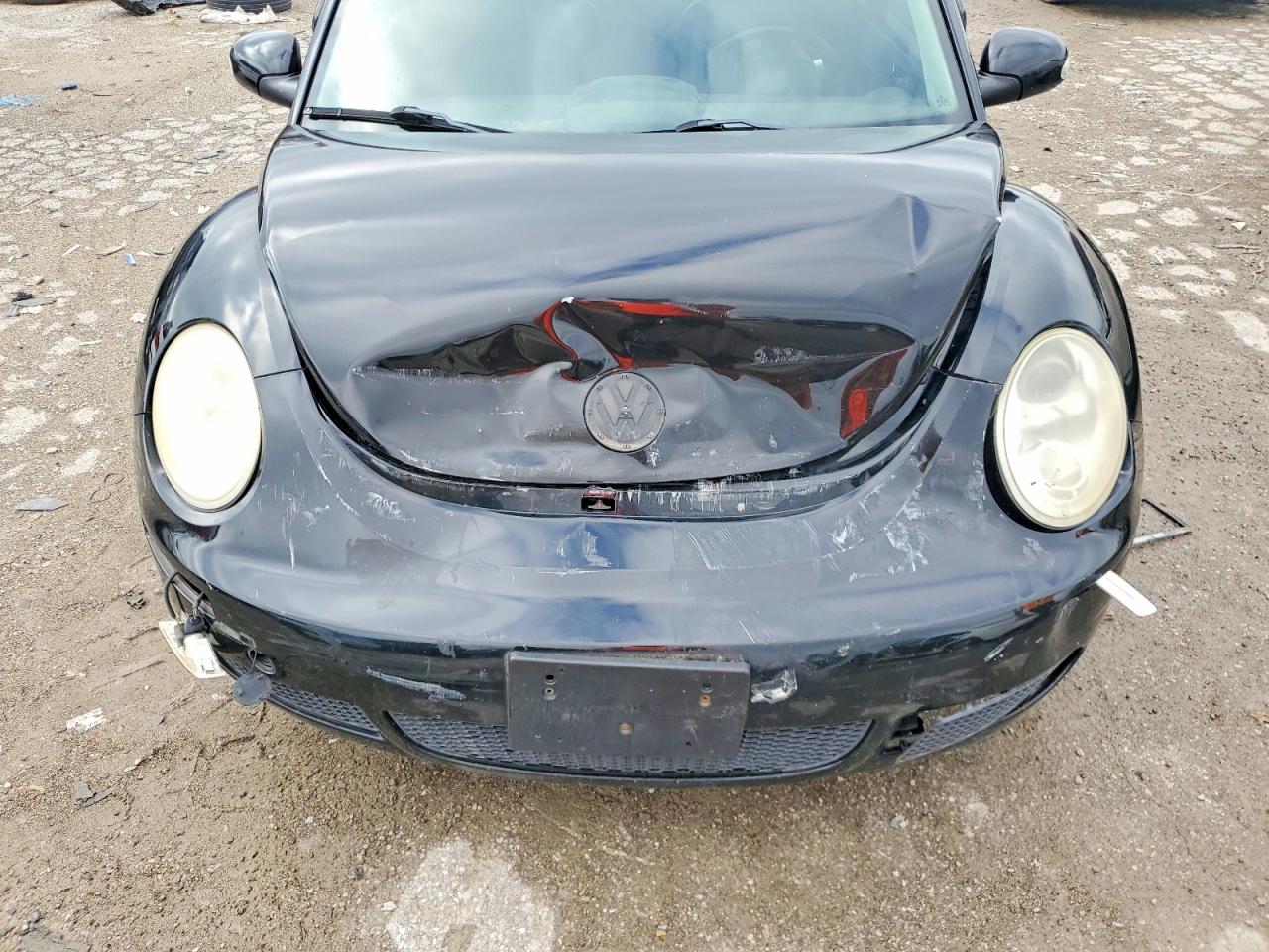2009 Volkswagen New Beetle S Black vin: 3VWPW31C59M518734