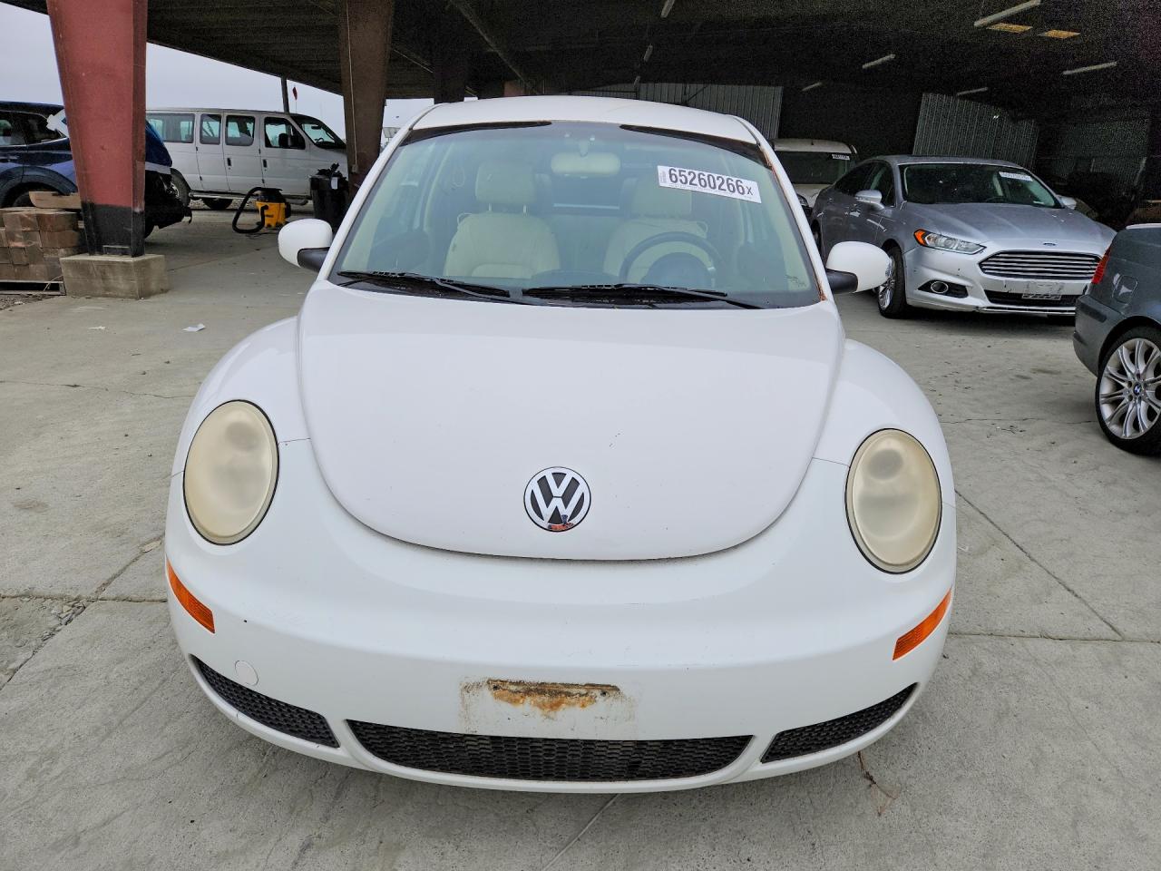 2009 Volkswagen New Beetle S White vin: 3VWPW31C69M511582