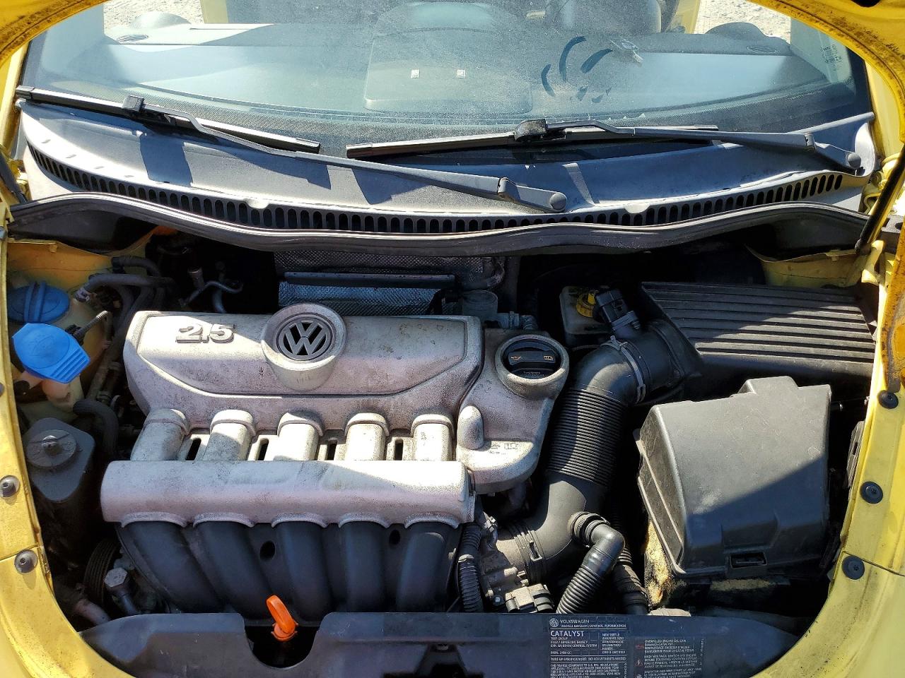 2008 Volkswagen New Beetle S Yellow vin: 3VWPW31C78M521391