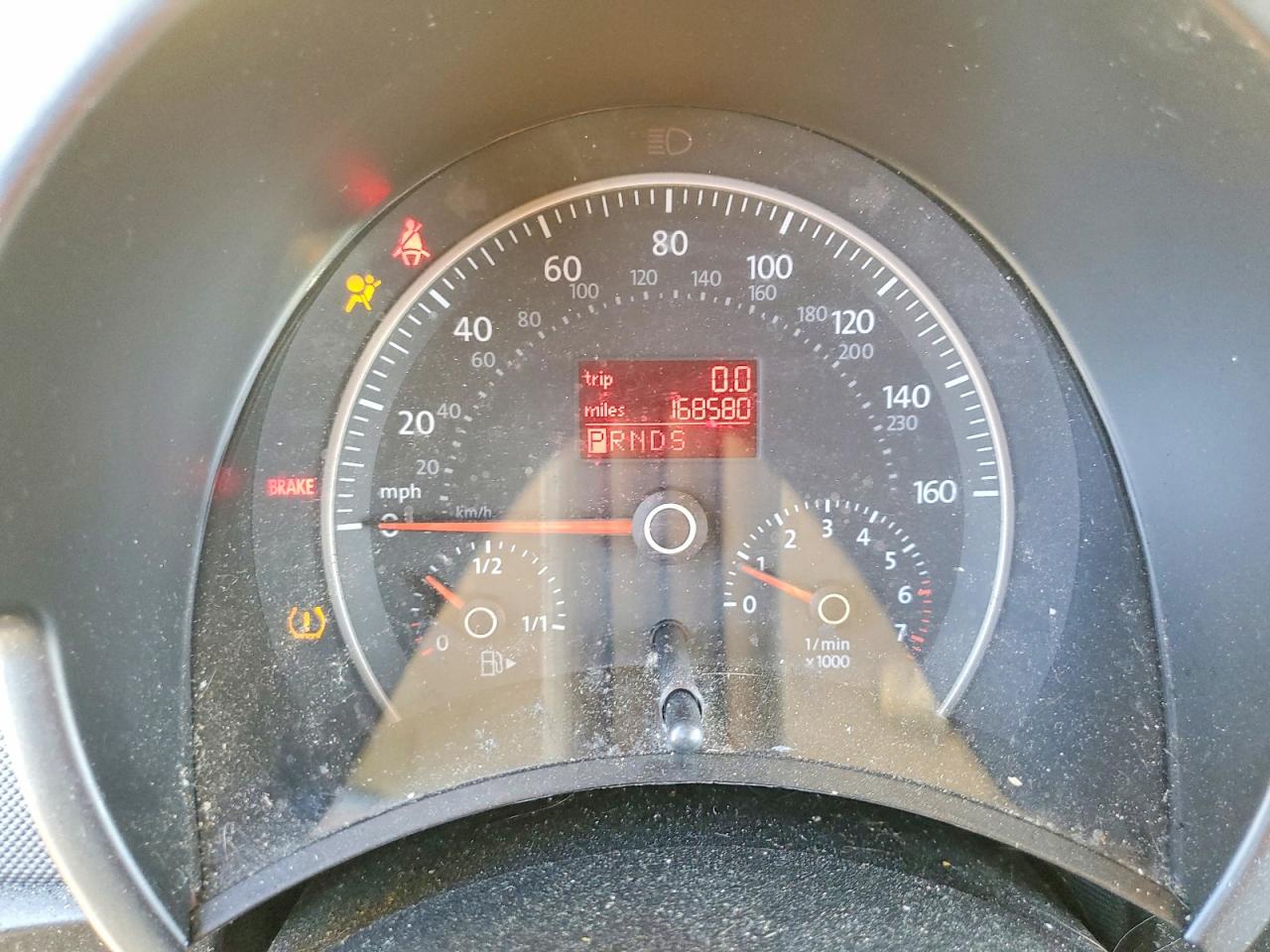 2008 Volkswagen New Beetle S Yellow vin: 3VWPW31C78M521391