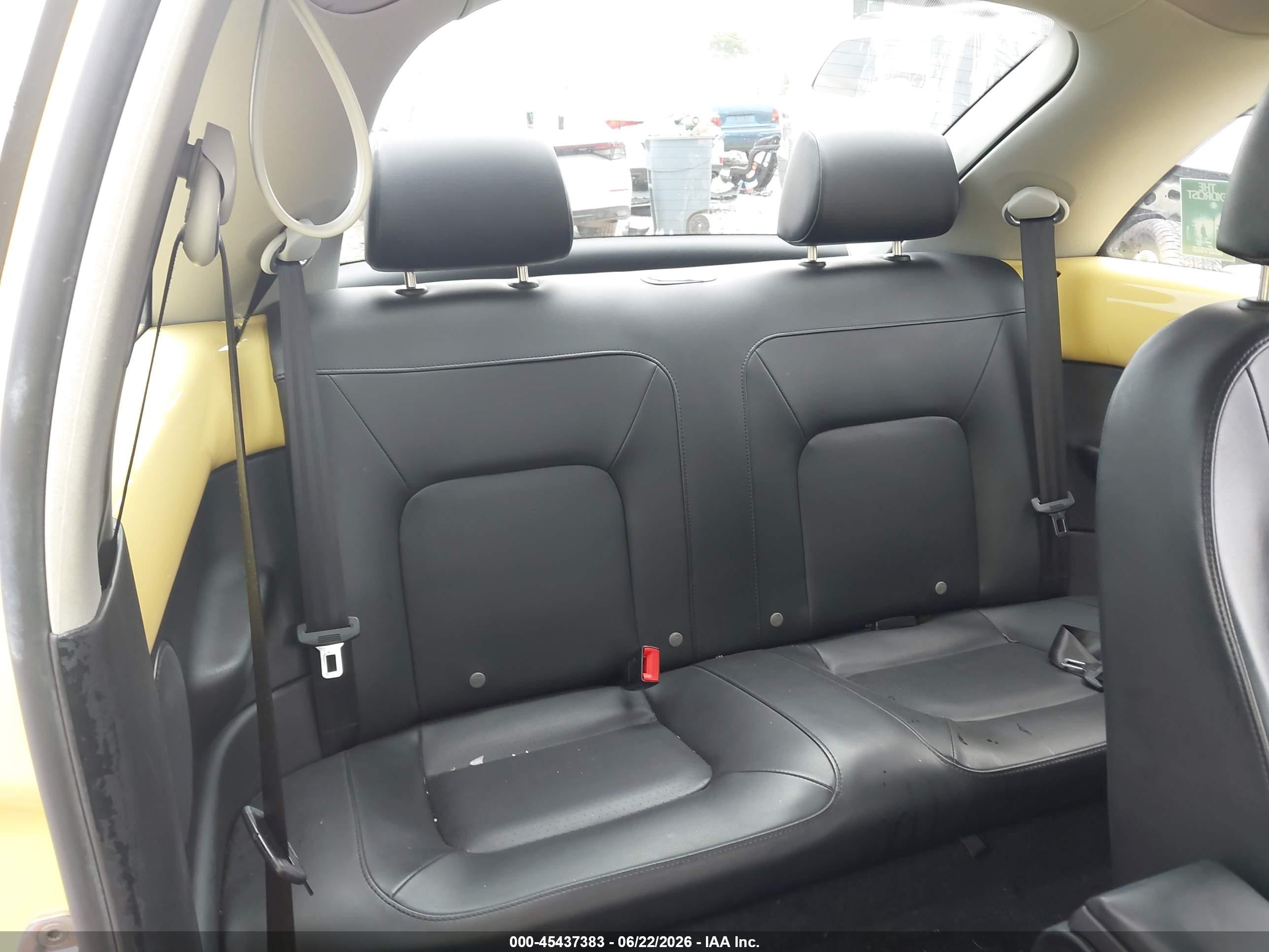 2007 Volkswagen New Beetle 2.5 Yellow vin: 3VWPW31C97M513789