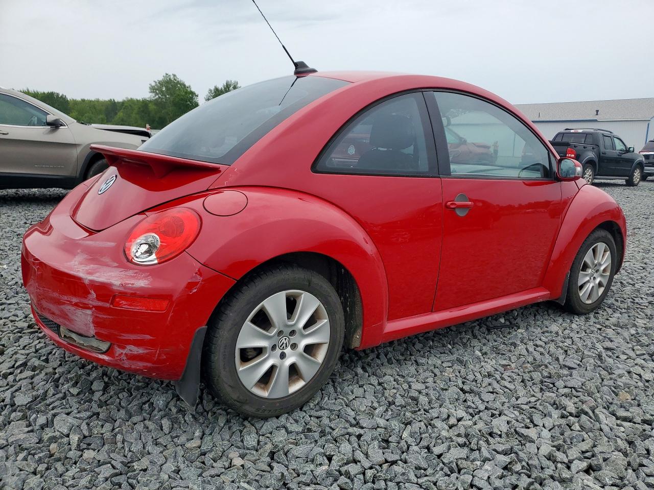 2008 Volkswagen New Beetle S Red vin: 3VWPW31CX8M525273