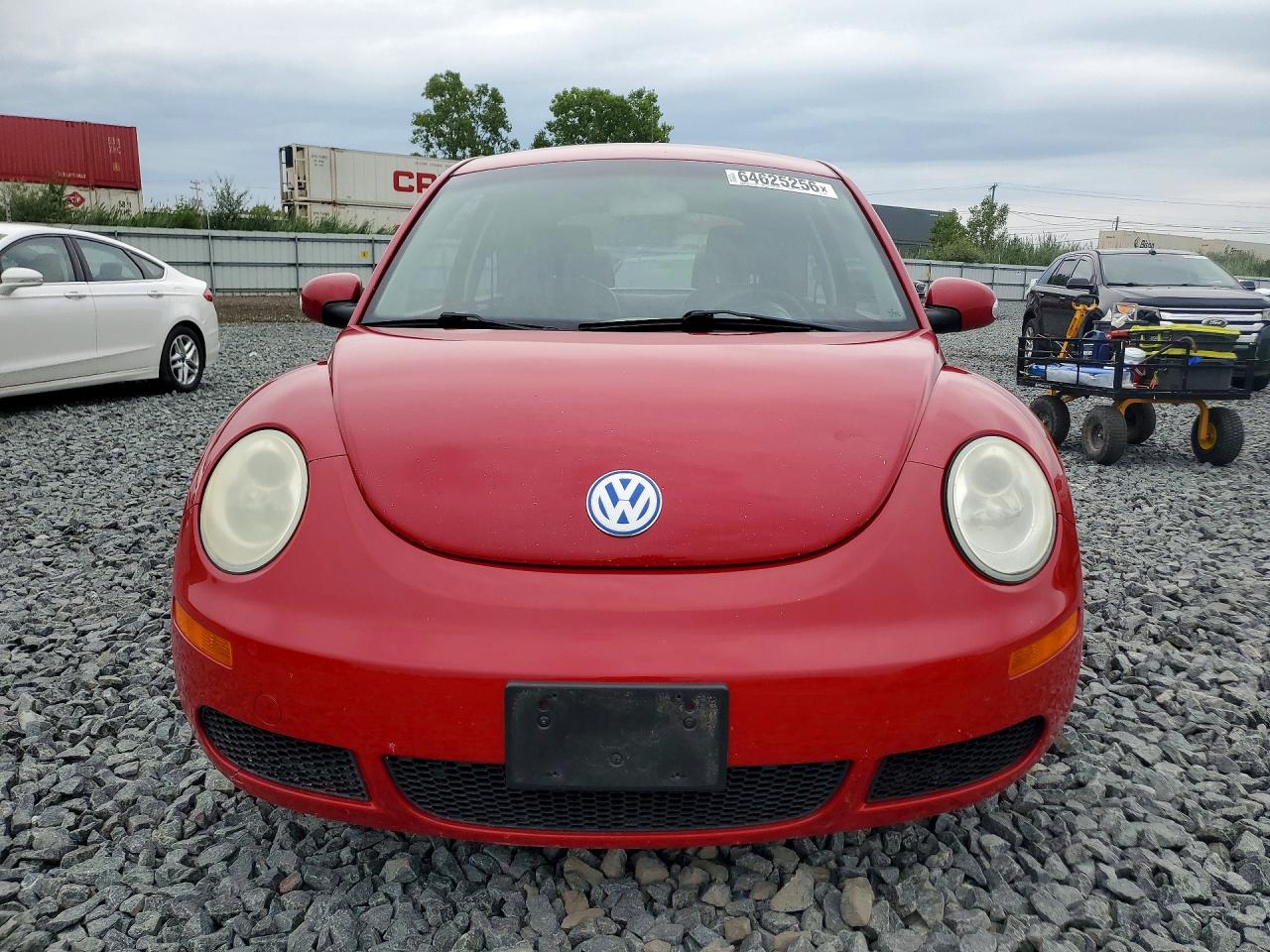 2008 Volkswagen New Beetle S Red vin: 3VWPW31CX8M525273