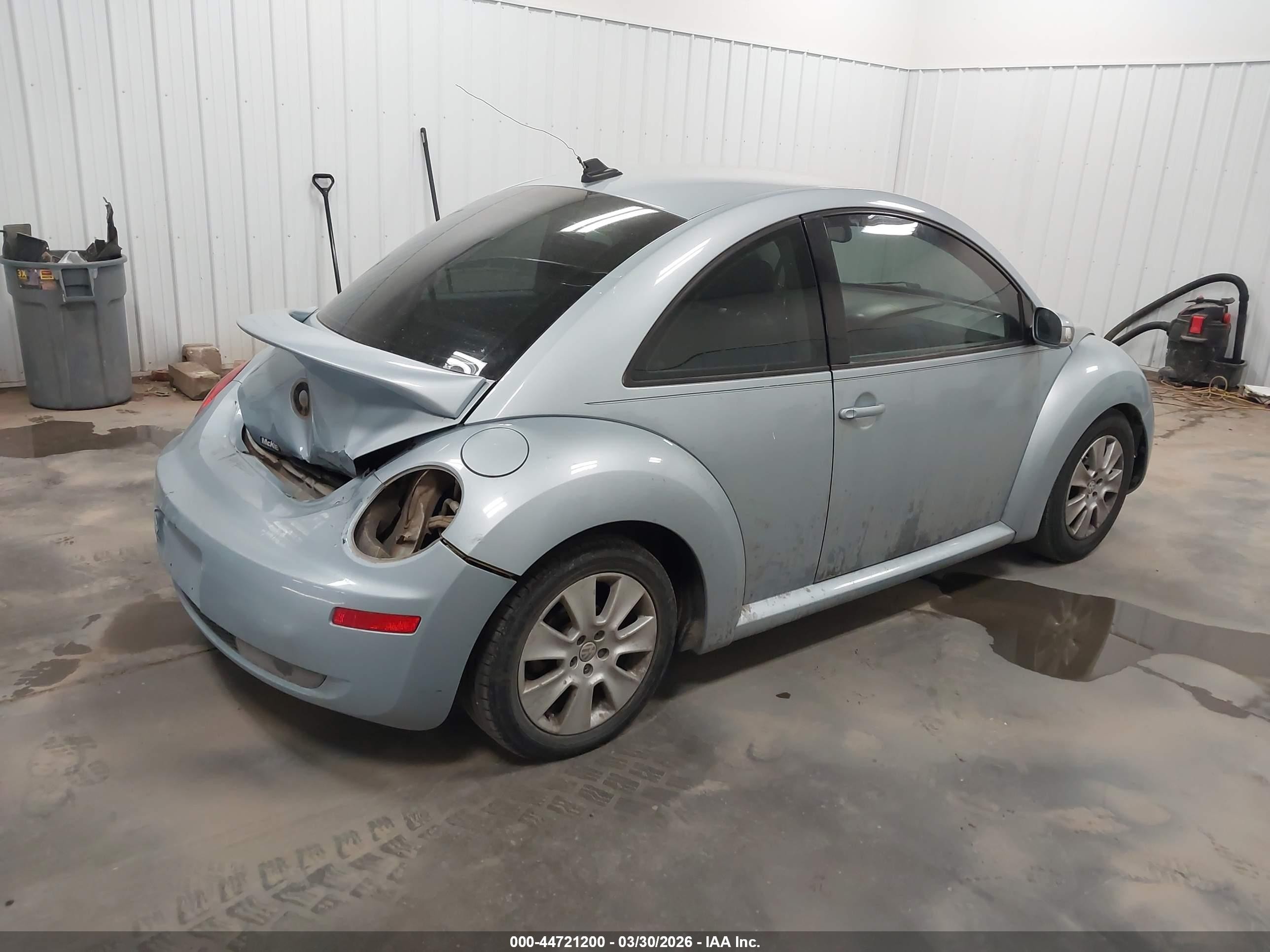 2009 Volkswagen New Beetle 2.5l Light Blue vin: 3VWPW31CX9M518955