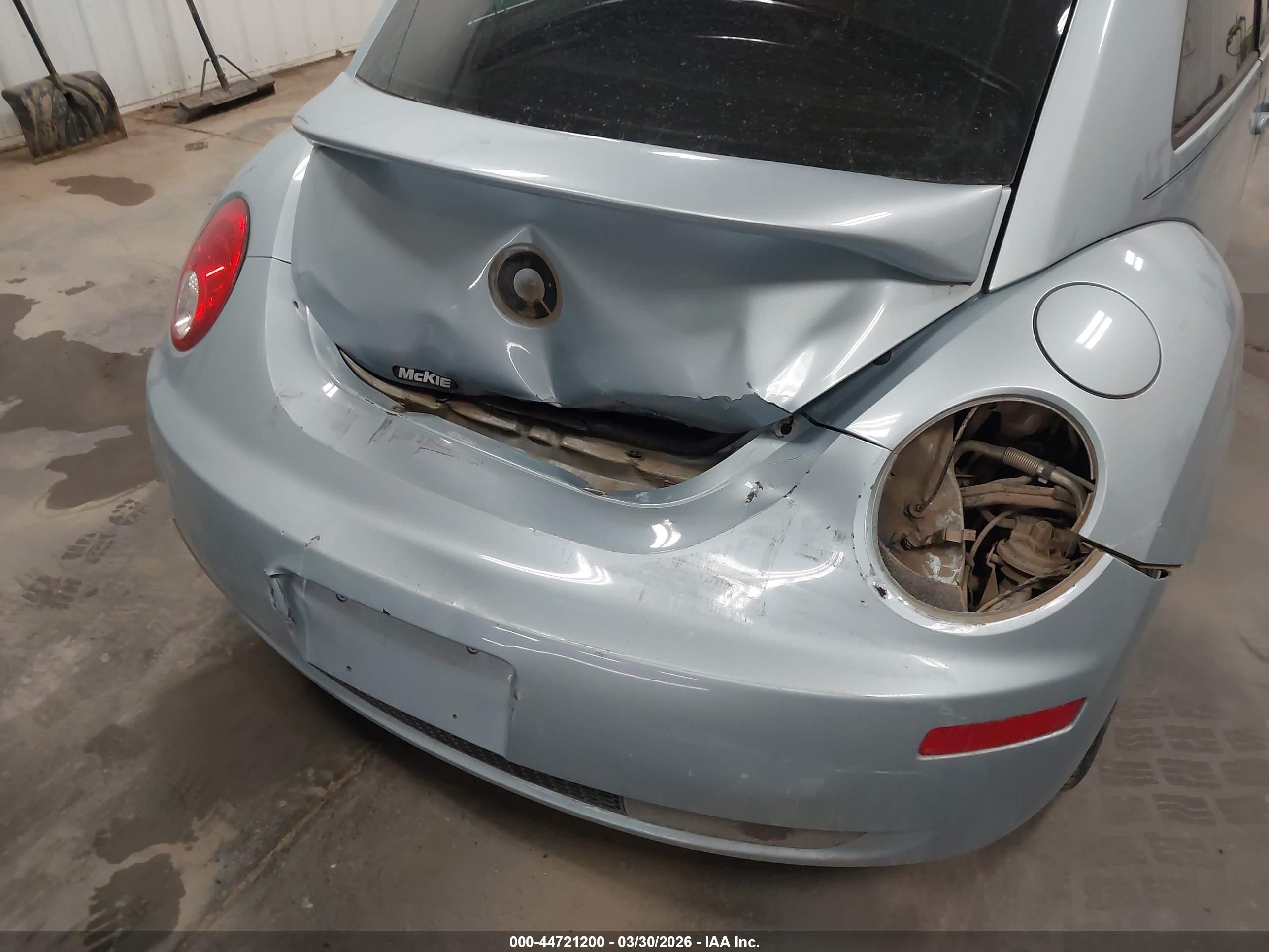 2009 Volkswagen New Beetle 2.5l Light Blue vin: 3VWPW31CX9M518955
