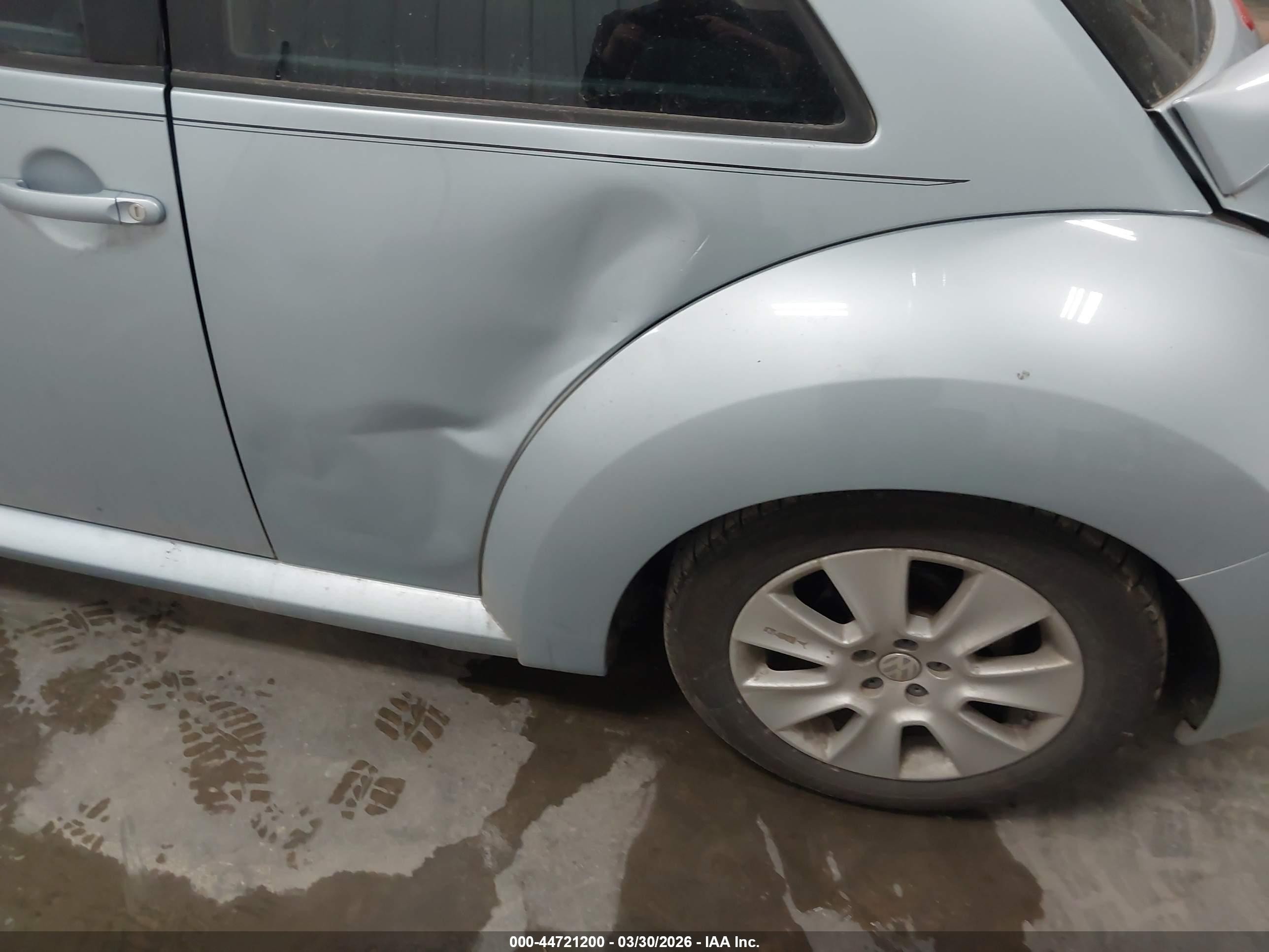 2009 Volkswagen New Beetle 2.5l Light Blue vin: 3VWPW31CX9M518955