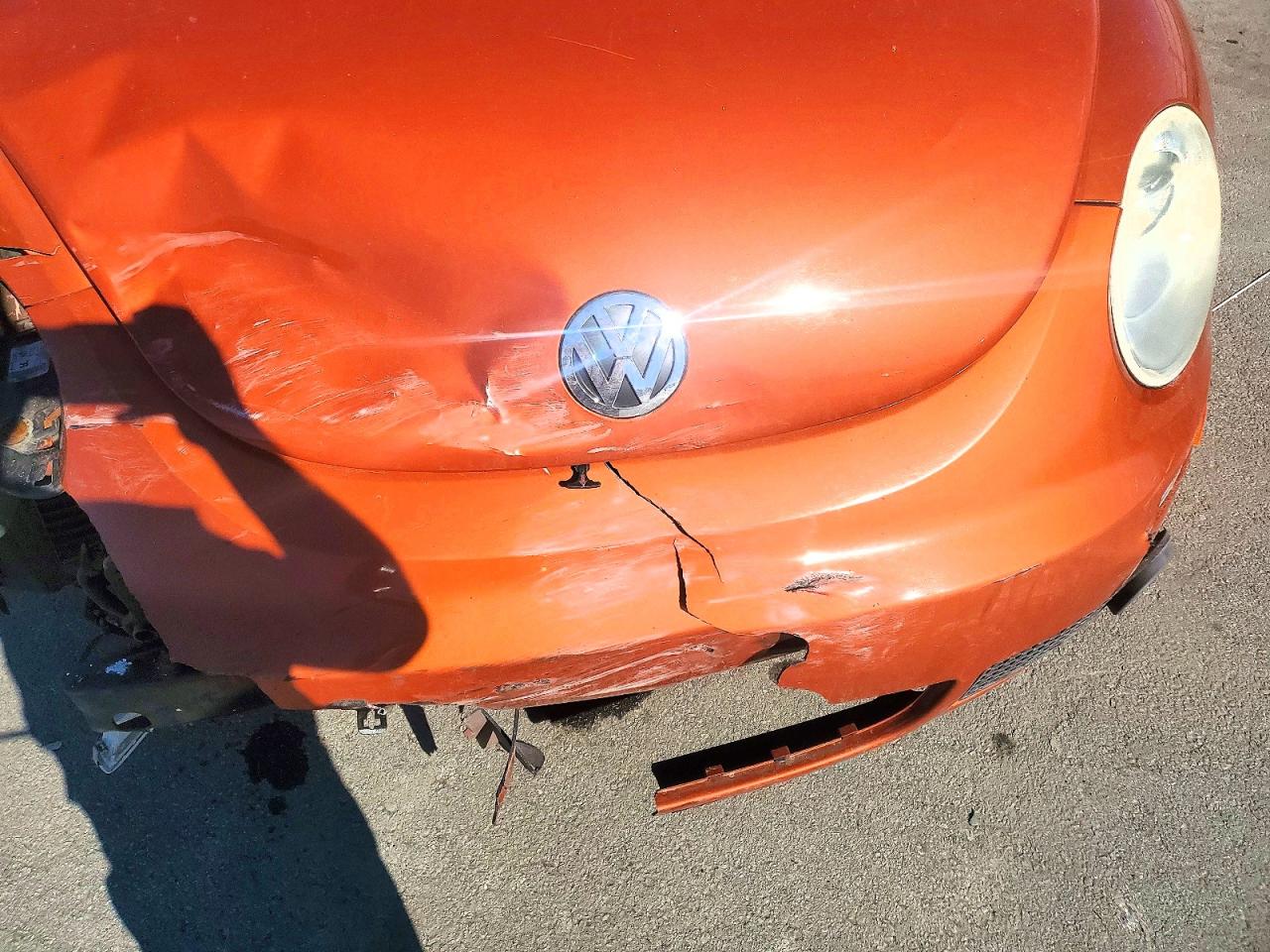 2010 Volkswagen New Beetle Orange vin: 3VWPW3AG1AM006993