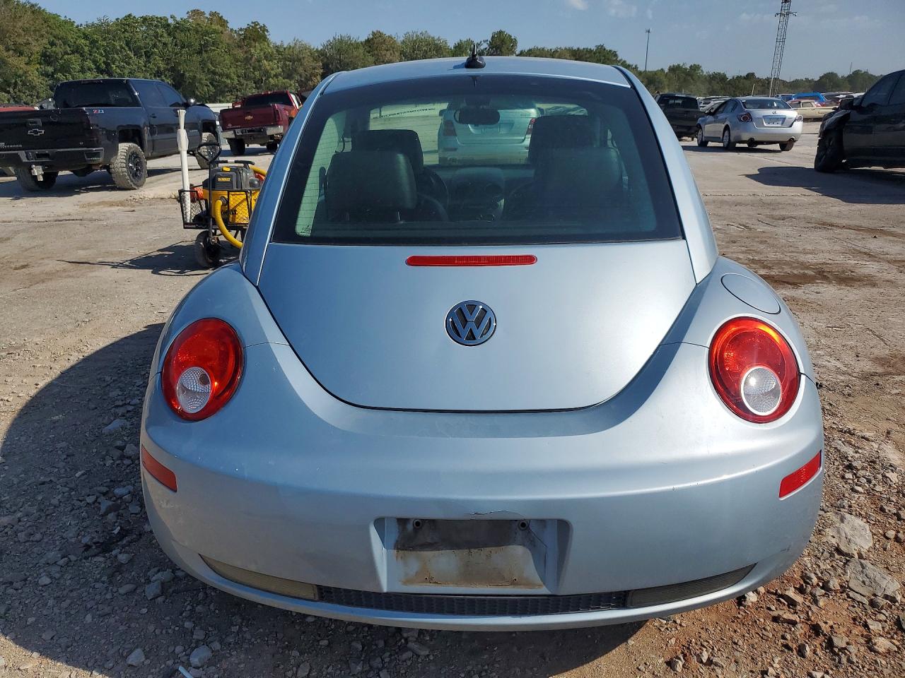 2010 Volkswagen New Beetle Blue vin: 3VWPW3AG7AM012085