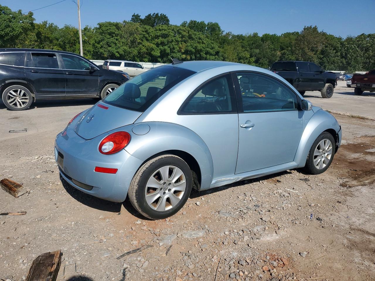 2010 Volkswagen New Beetle Blue vin: 3VWPW3AG7AM012085