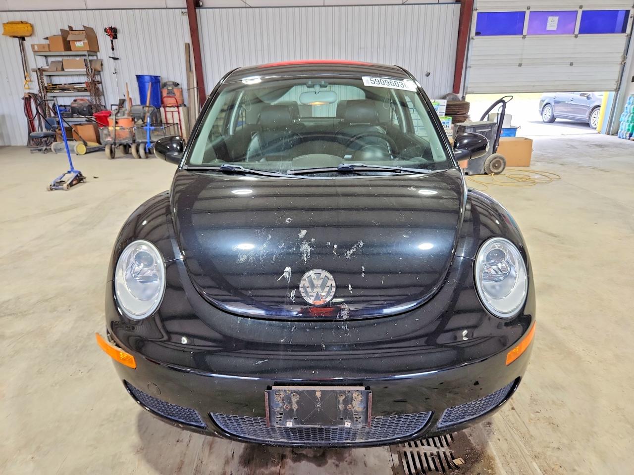 2010 Volkswagen New Beetle Черный vin: 3VWPW3AGXAM010945