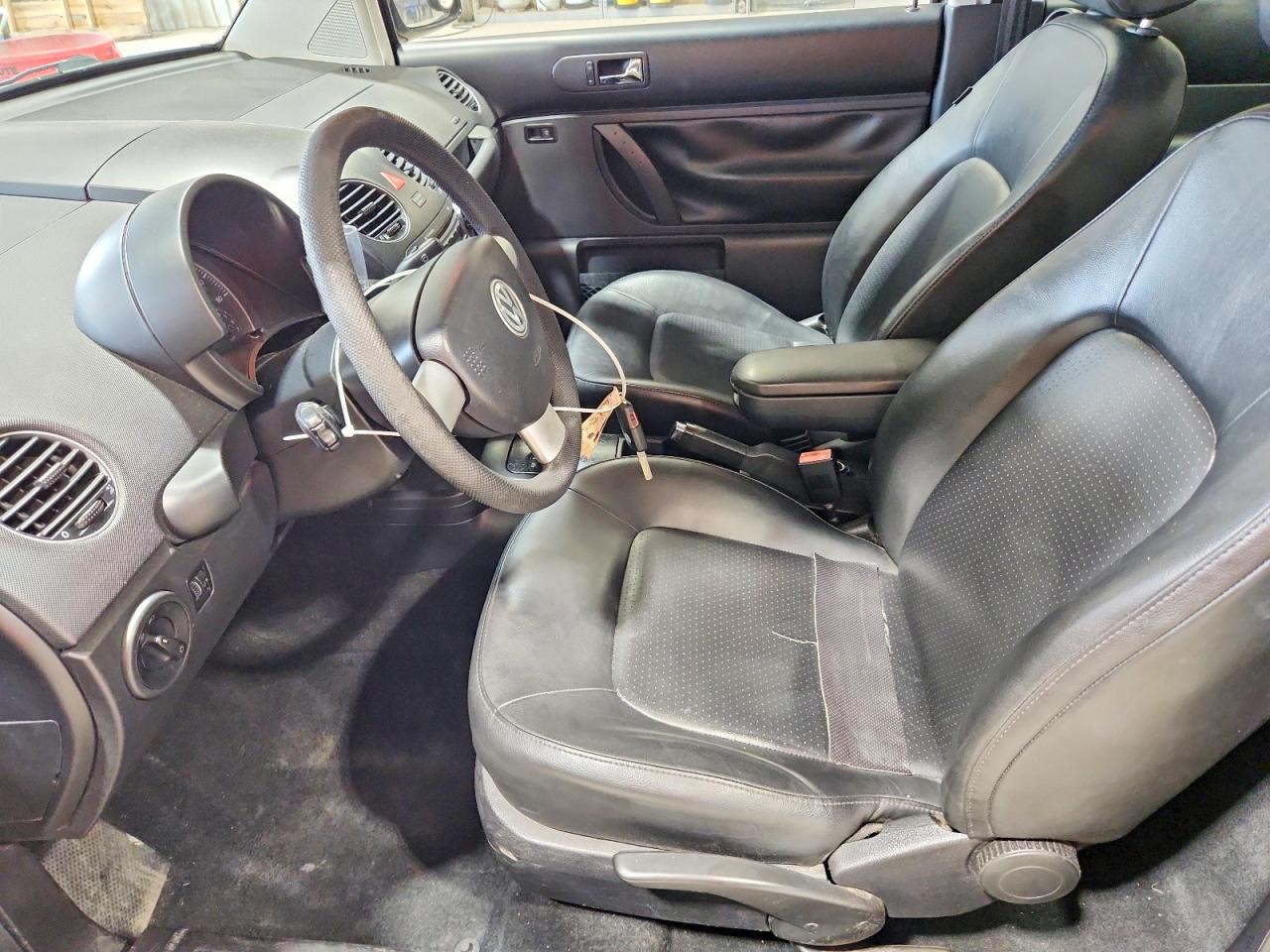2010 Volkswagen New Beetle Черный vin: 3VWPW3AGXAM010945