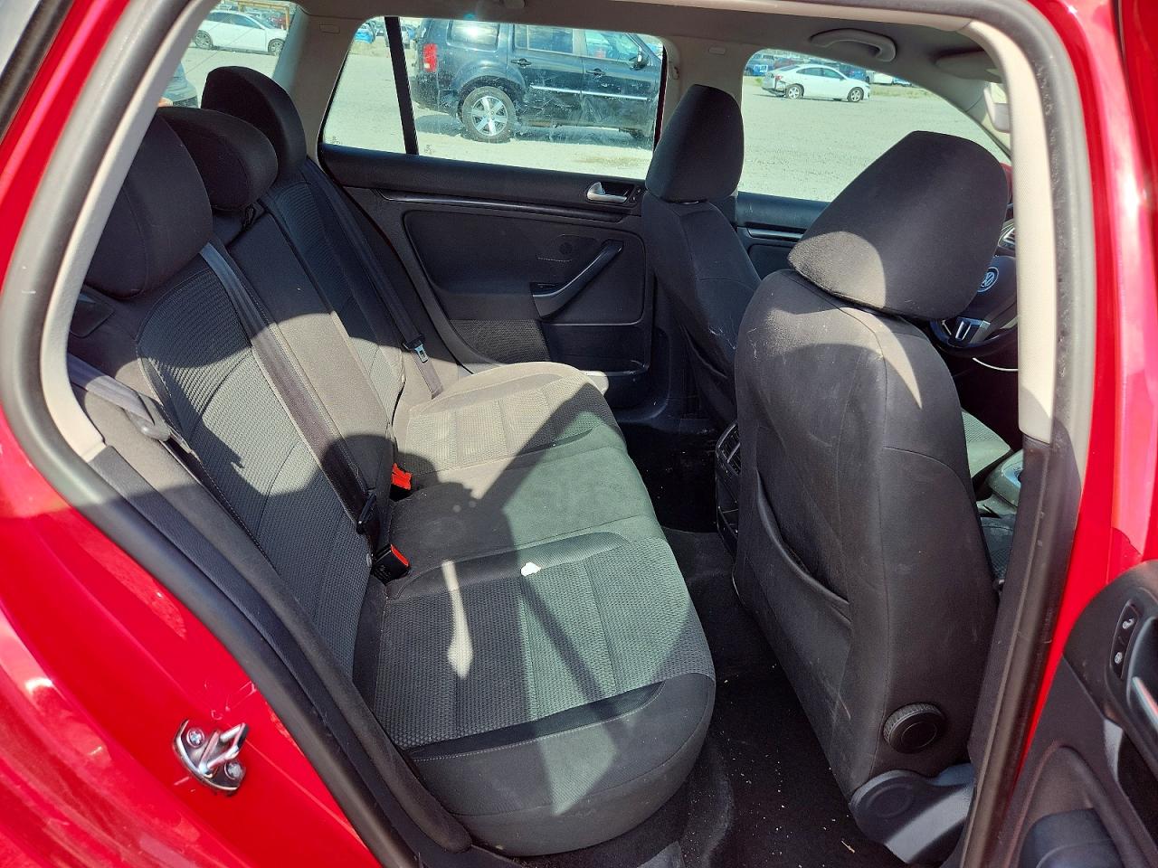 2014 Volkswagen Jetta S Red vin: 3VWPX7AJ2EM608677