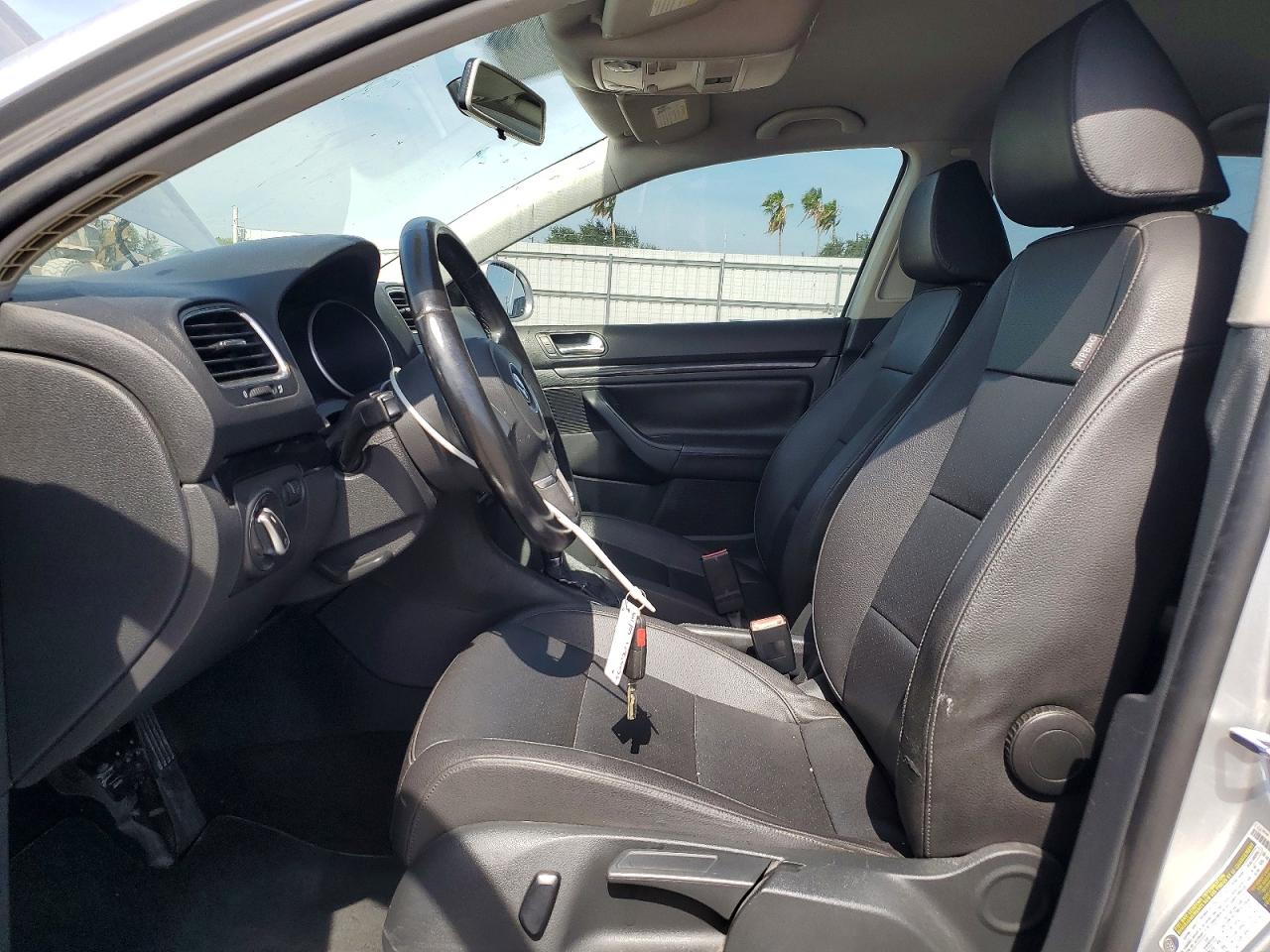 2010 Volkswagen Jetta Se Silver vin: 3VWPX7AJ3AM663973