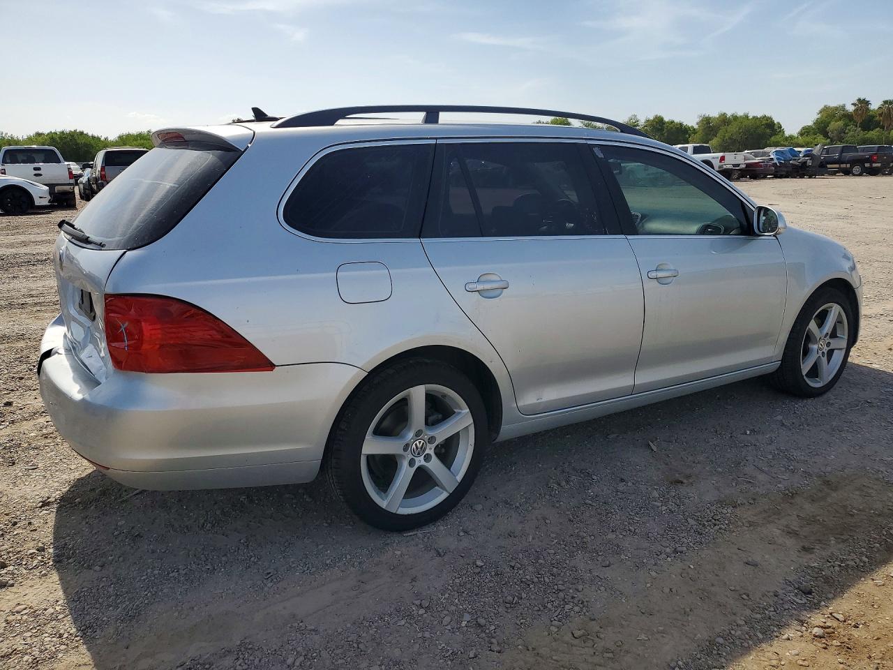 2010 Volkswagen Jetta Se Silver vin: 3VWPX7AJ3AM663973