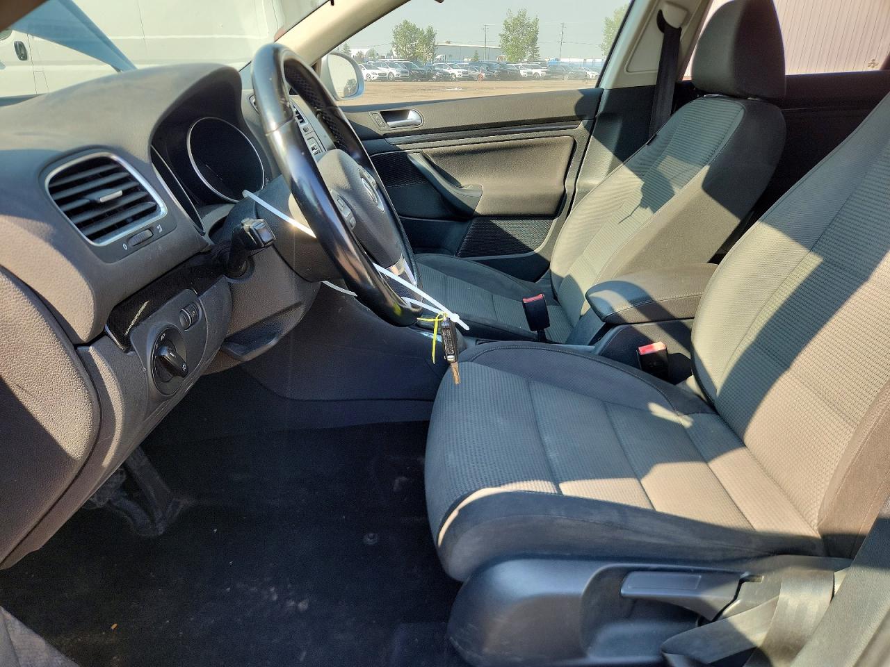 2014 Volkswagen Jetta S Silver vin: 3VWPX7AJ5EM602615