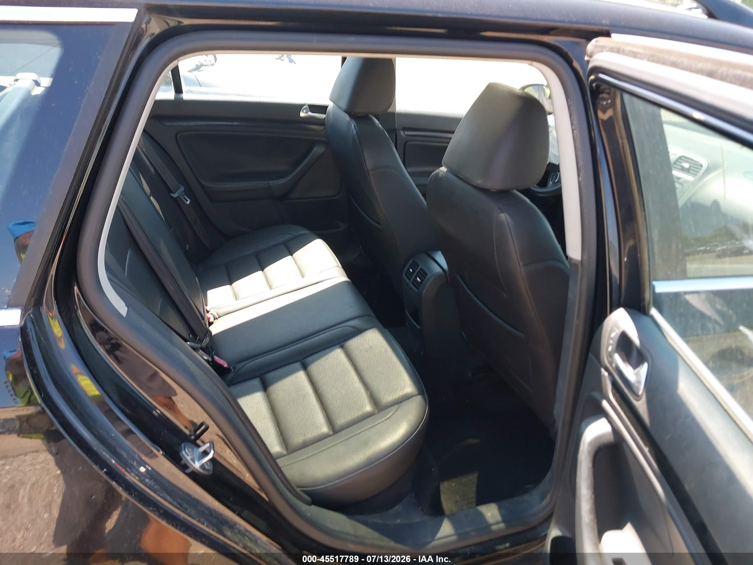 2011 Volkswagen Jetta Sportwagen 2.5l Se Black vin: 3VWPX7AJ9BM635063