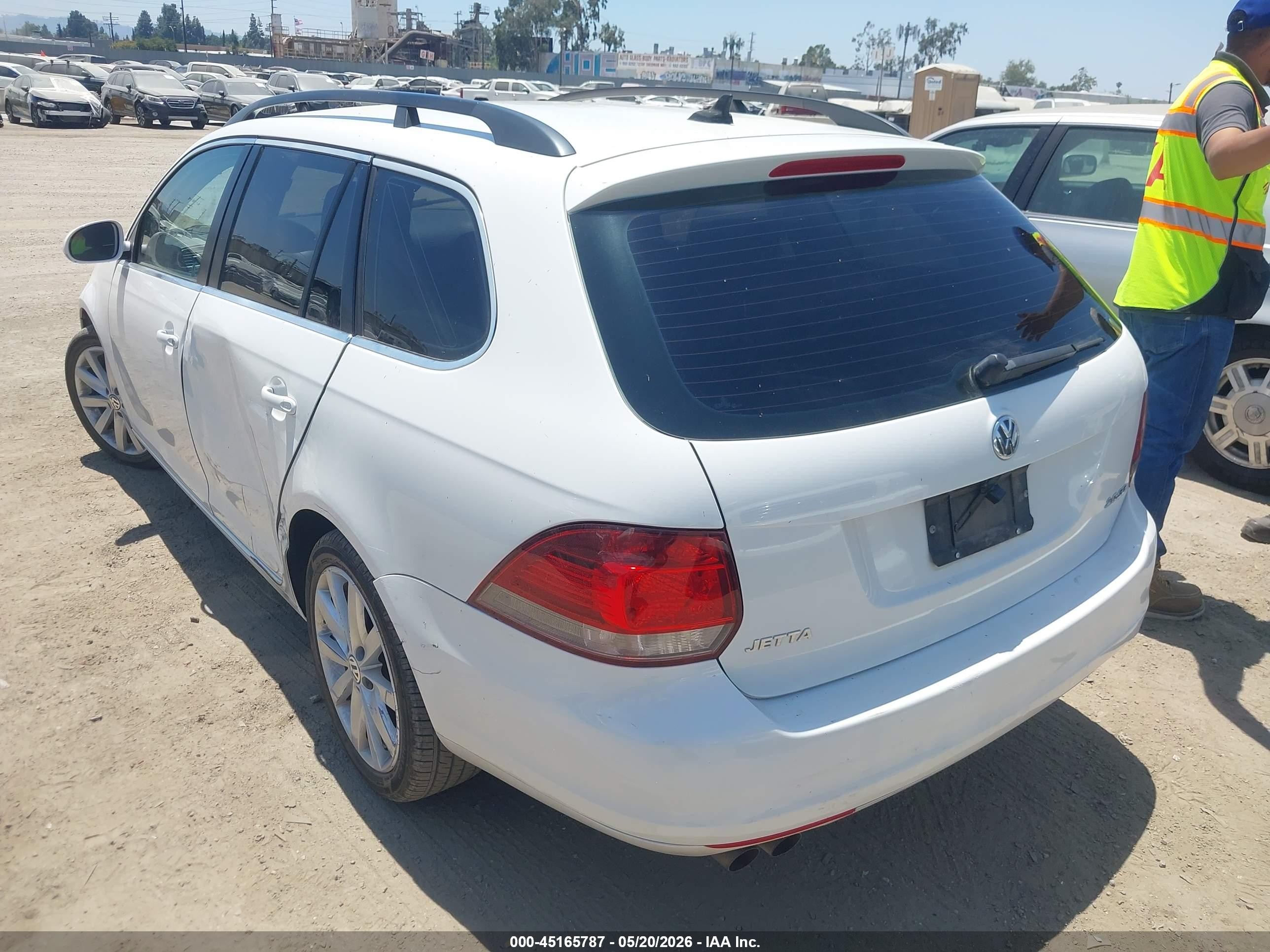 2010 Volkswagen Jetta Se White vin: 3VWPZ7AJ4AM662955