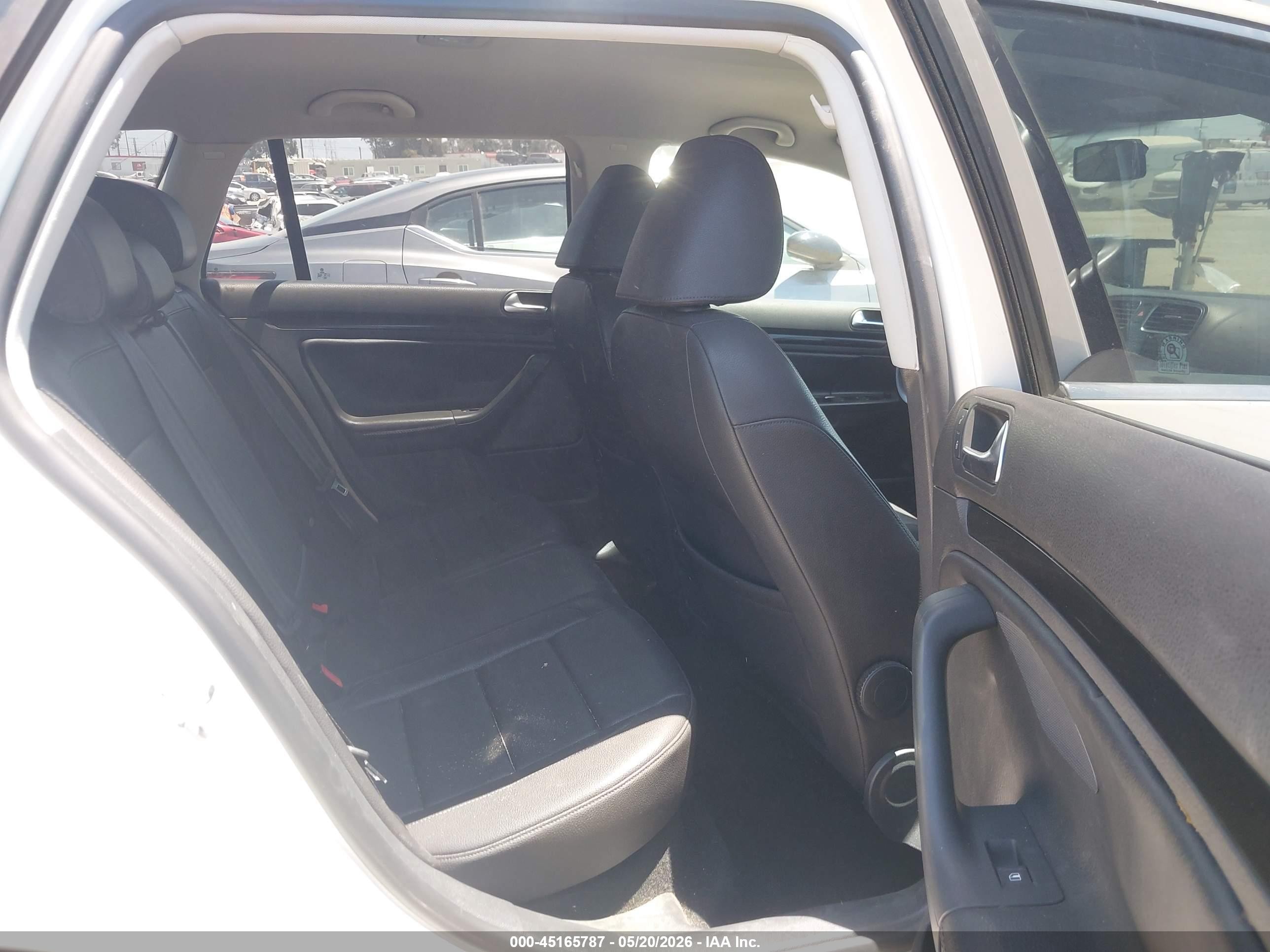 2010 Volkswagen Jetta Se White vin: 3VWPZ7AJ4AM662955