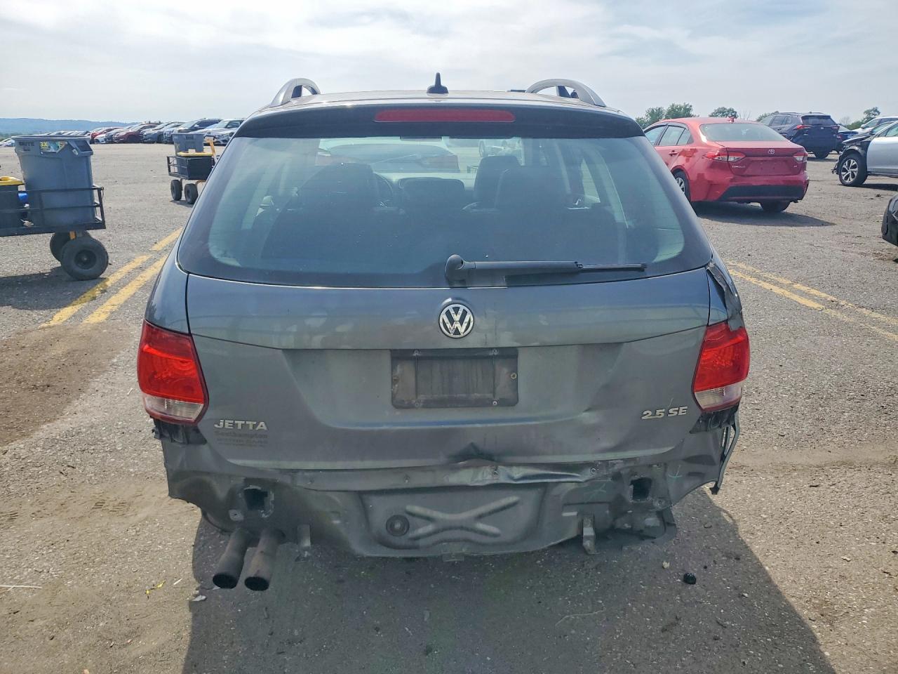 2011 Volkswagen Jetta S Gray vin: 3VWPZ7AJ4BM618505