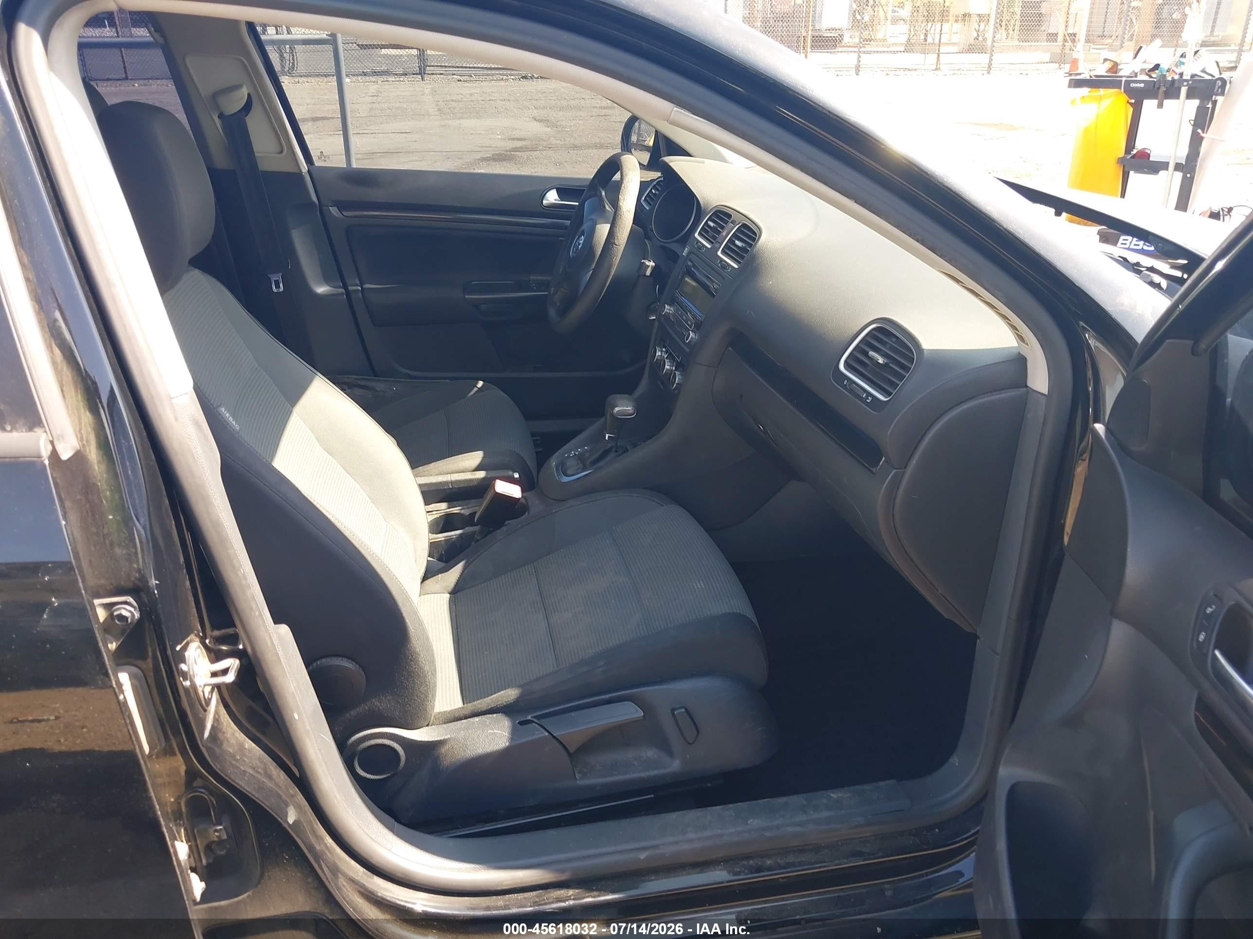 2011 Volkswagen Jetta Sportwagen 2.5l S Gray vin: 3VWPZ7AJ5BM634616