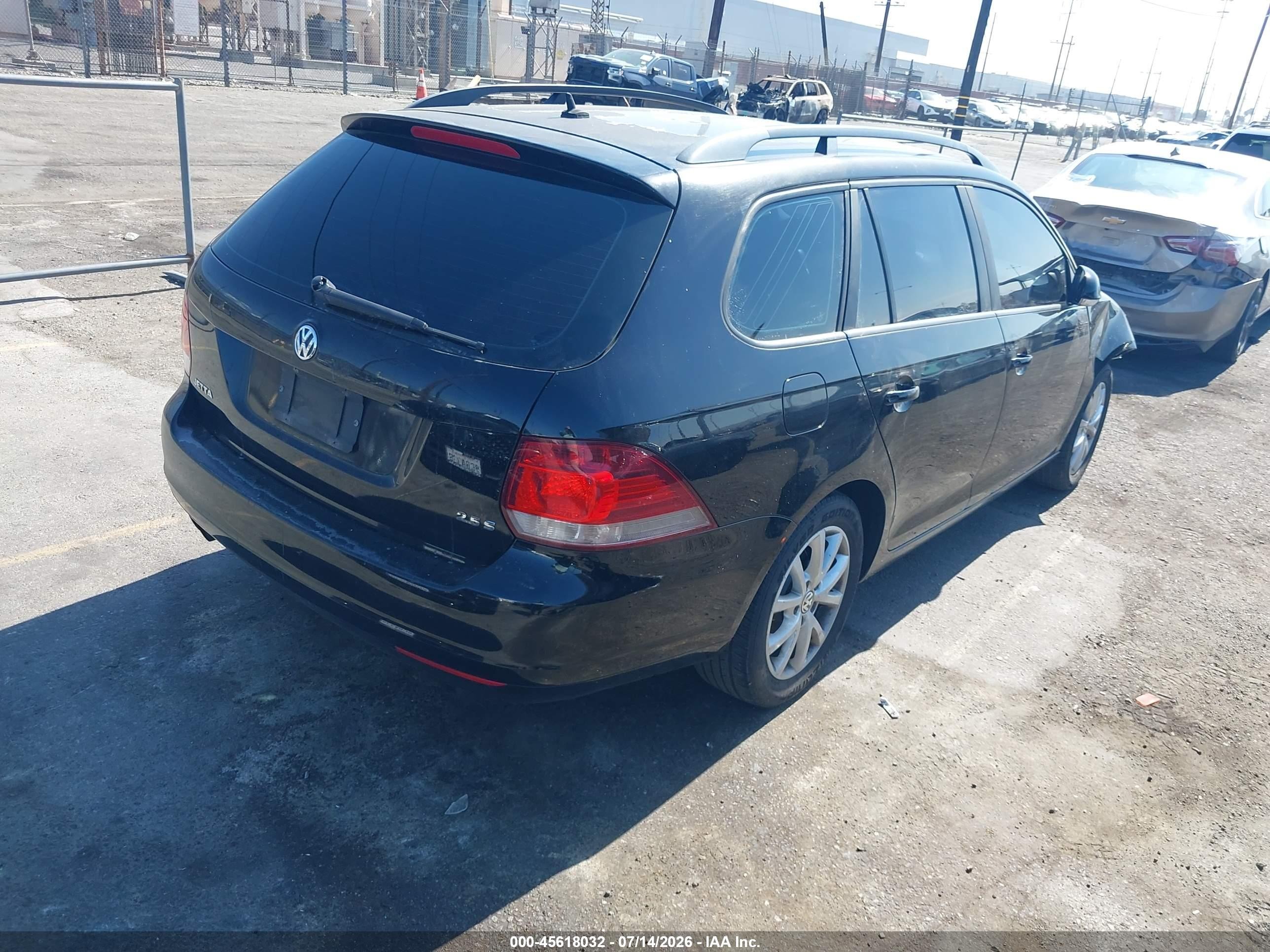 2011 Volkswagen Jetta Sportwagen 2.5l S Gray vin: 3VWPZ7AJ5BM634616