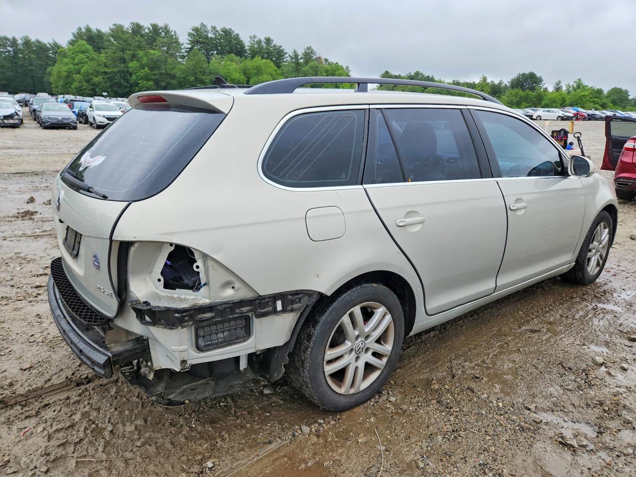 2011 Volkswagen Jetta S Silver vin: 3VWPZ7AJ6BM613998