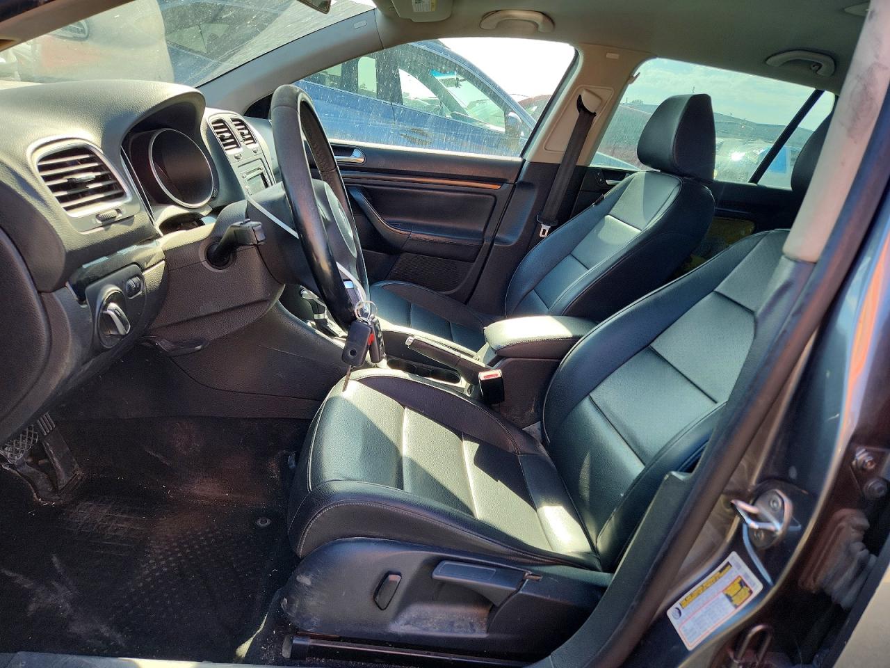 2010 Volkswagen Jetta Se Угольный vin: 3VWPZ7AJ7AM692001