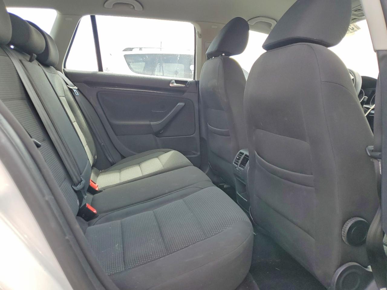 2011 Volkswagen Jetta S White vin: 3VWPZ7AJ9BM660460