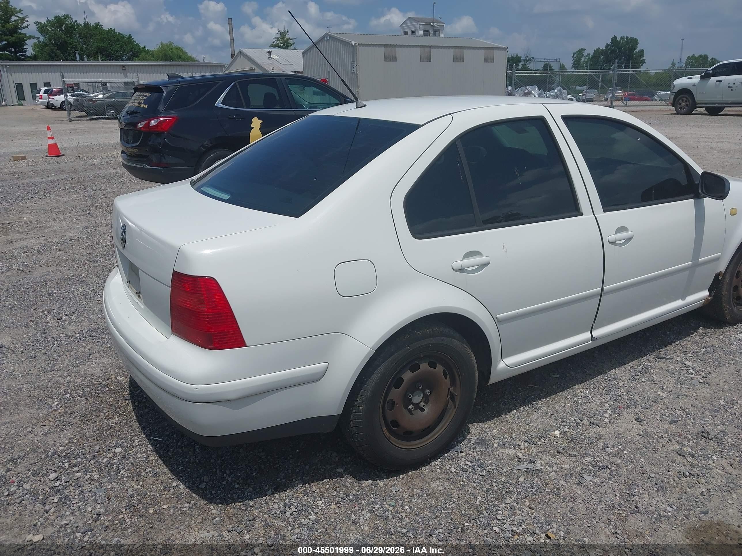 1999 Volkswagen Jetta Gl White vin: 3VWRA29M5XM015815