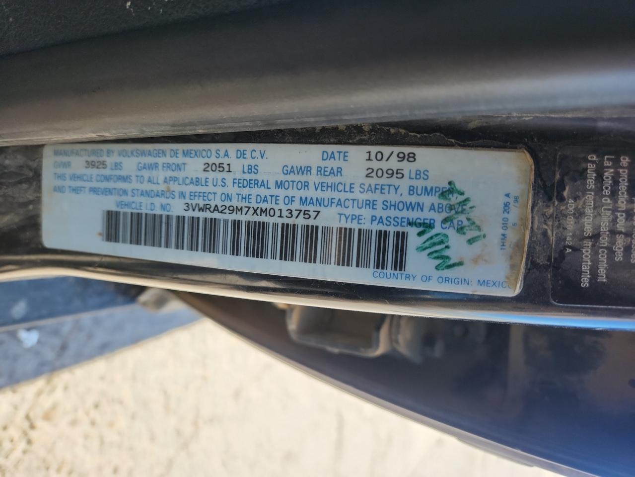 1999 Volkswagen Jetta Gl Черный vin: 3VWRA29M7XM013757
